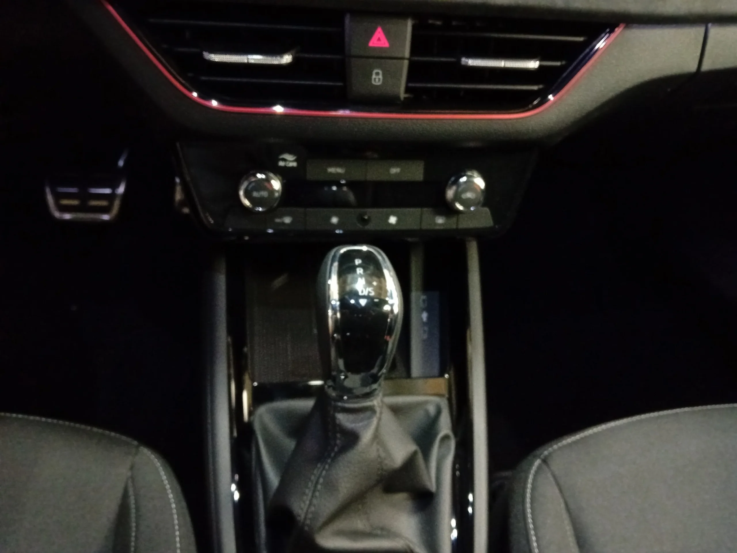 SKODA SCALA 1.0 TSI 85KW (115CV) DSG SPORT - Foto 10