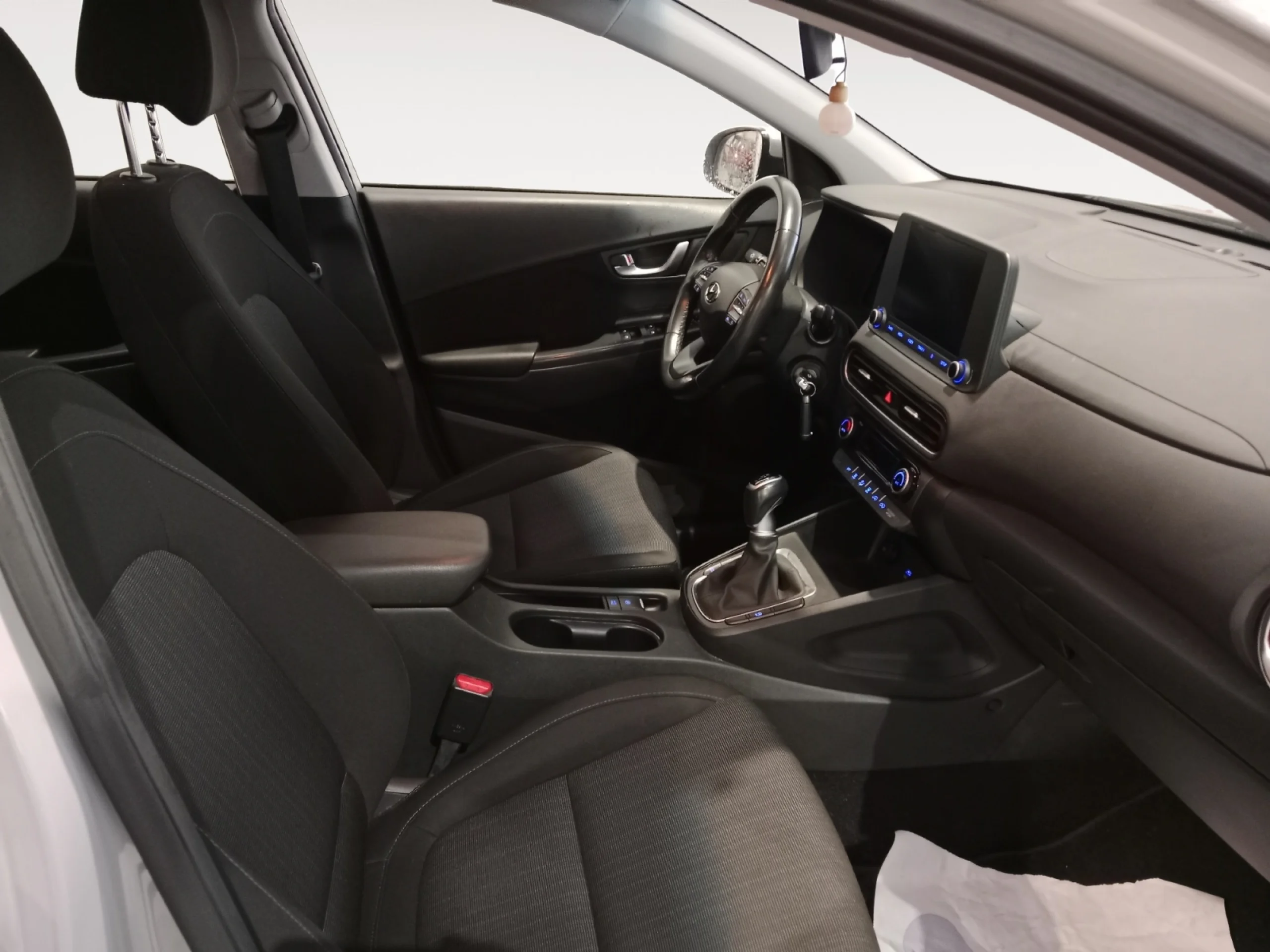 HYUNDAI KONA 1.0 TGDI MAXX 4X2 - Foto 4