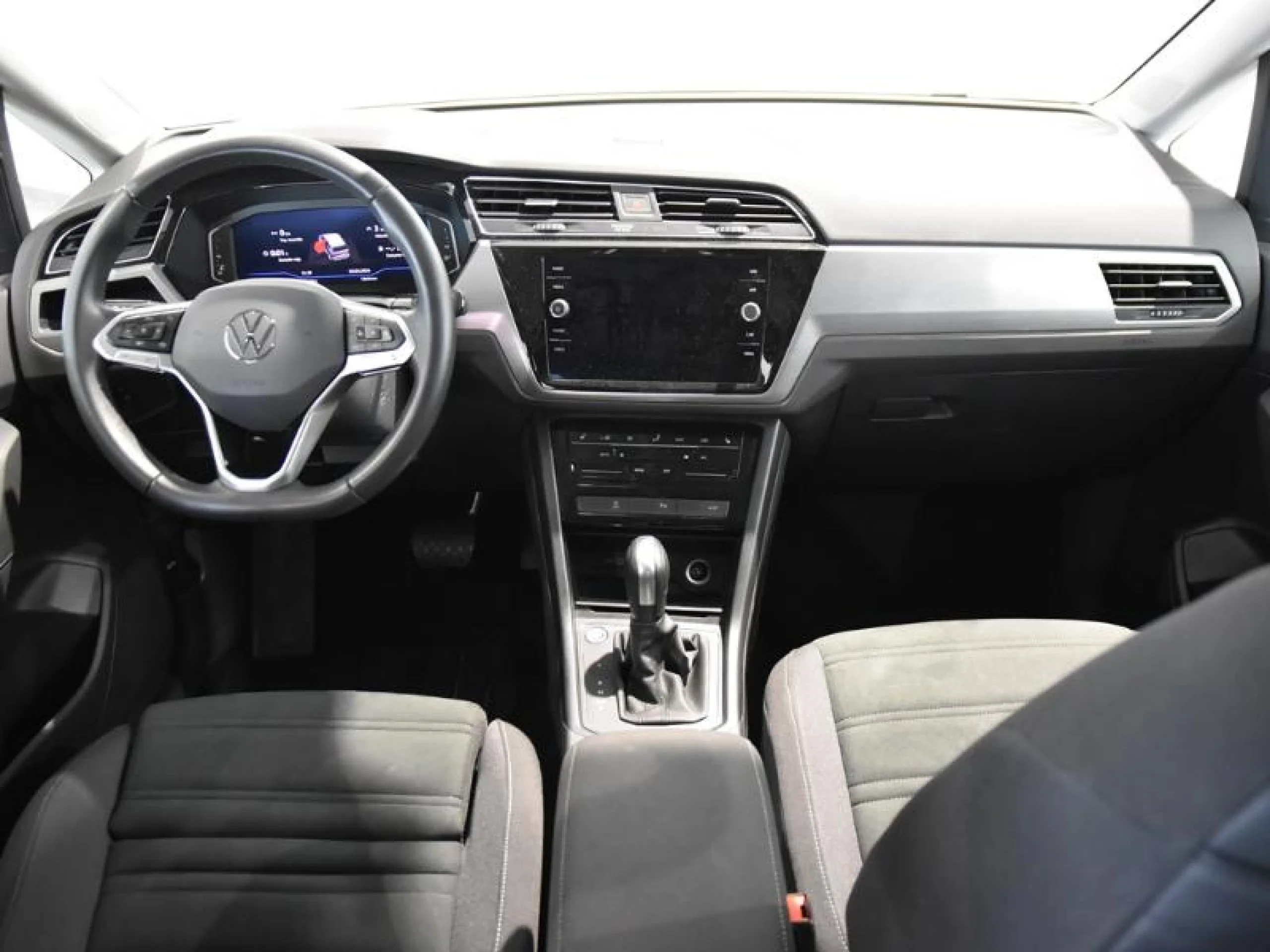 VOLKSWAGEN TOURAN ··MÁS·· 1.5 TSI 110KW (150CV) DSG - Foto 4