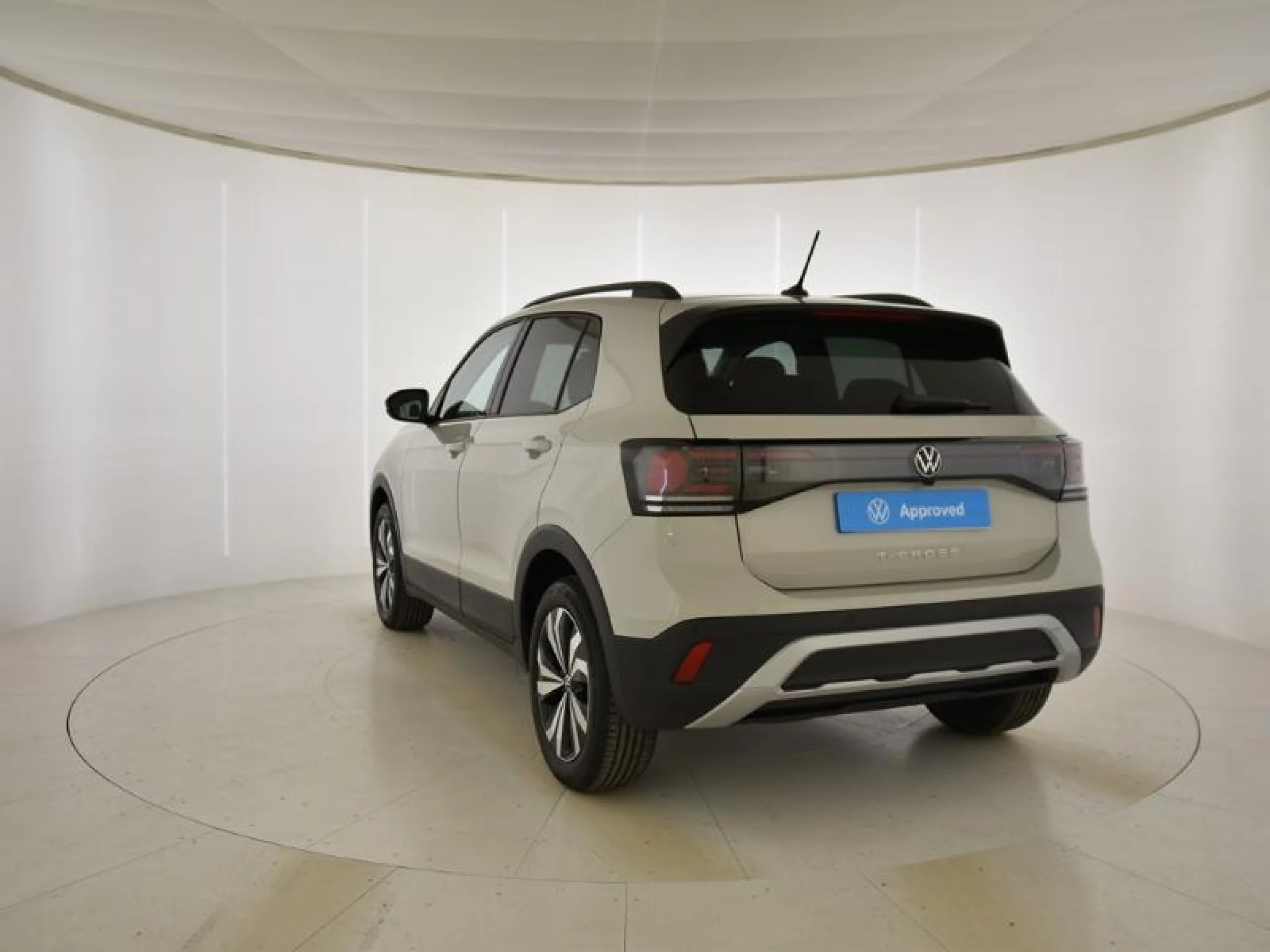 VOLKSWAGEN T CROSS T CROSS MÁS  1.0 TSI 85 KW (116 CV)  AUTOMÁTICO DSG 7 VEL. - Foto 2