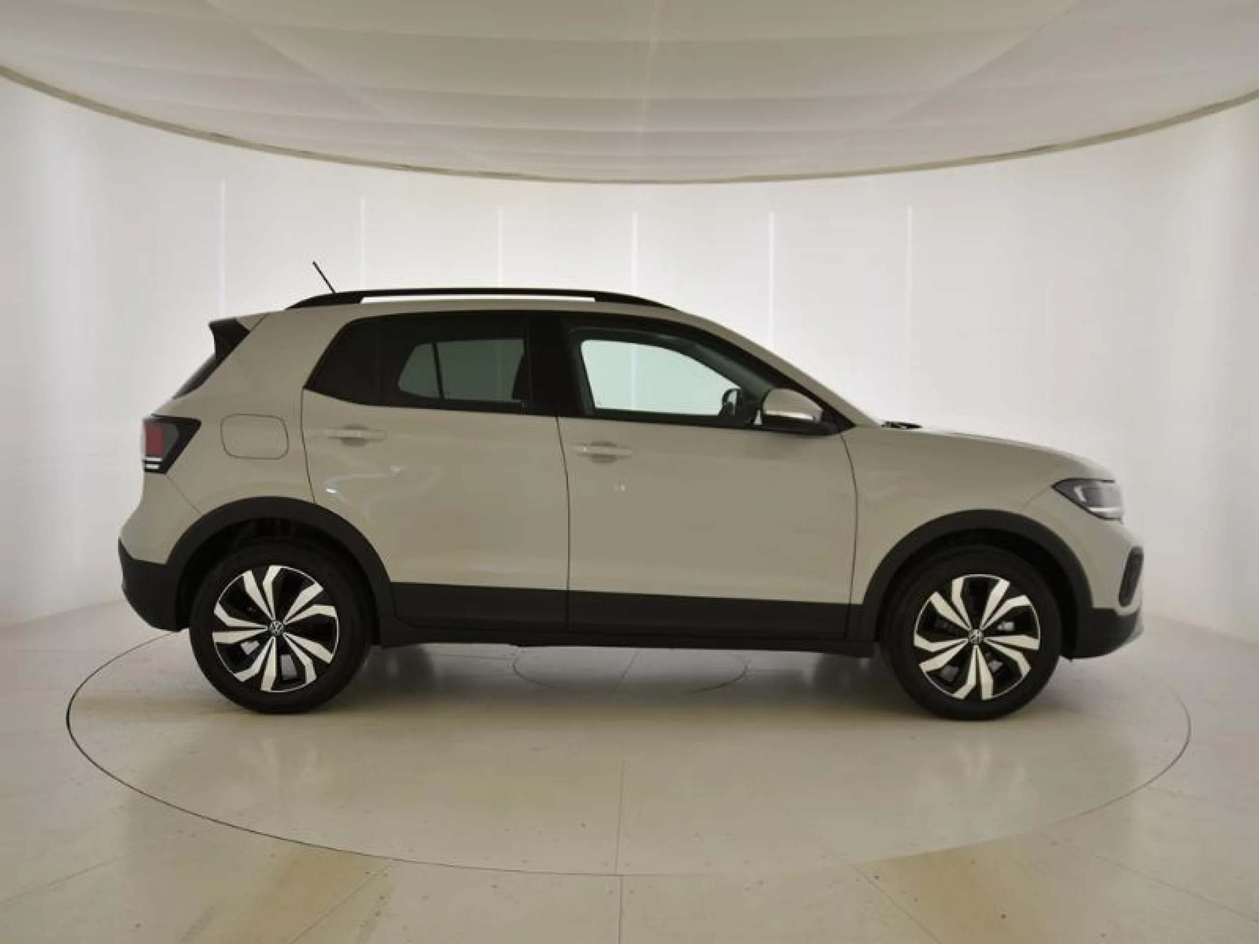 VOLKSWAGEN T CROSS T CROSS MÁS  1.0 TSI 85 KW (116 CV)  AUTOMÁTICO DSG 7 VEL. - Foto 3