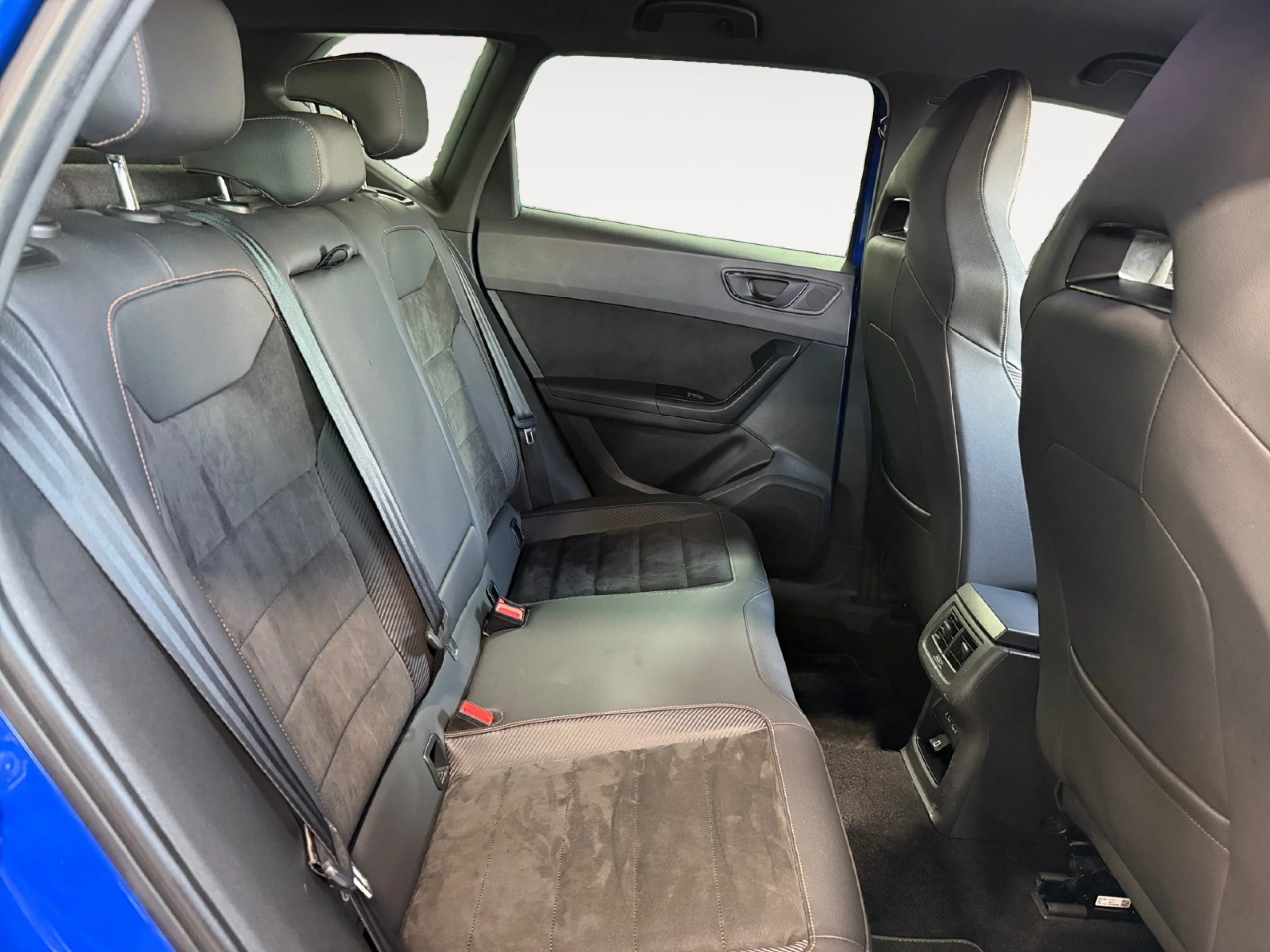 CUPRA ATECA 2.0 TSI 221KW (300CV) 4DRIVE DSG ST&SP - Foto 6