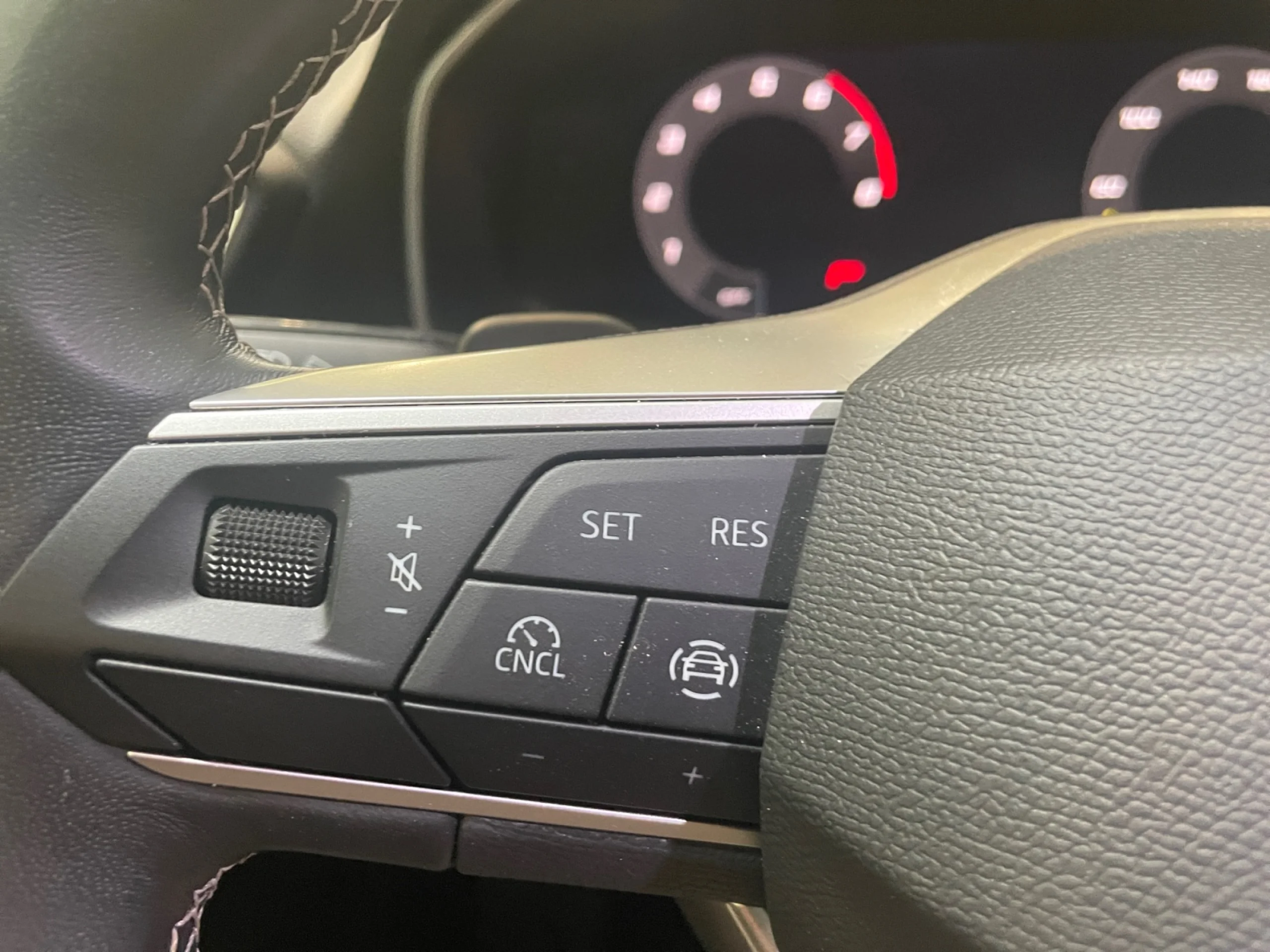 SEAT LEON 1.5 ETSI 85KW DSG STYLE 25 ANIVERSARIO - Foto 9