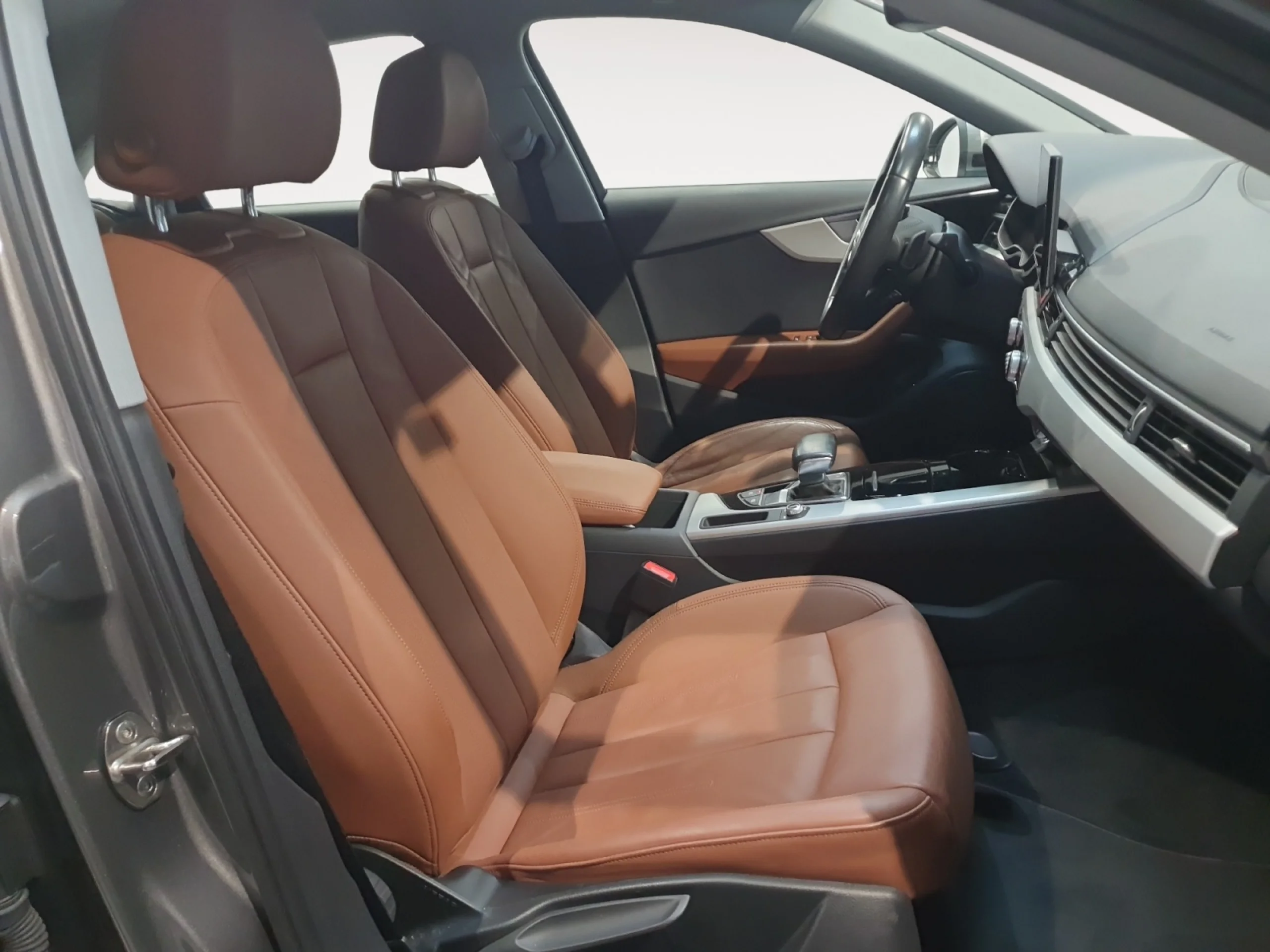 AUDI A4 ADVANCED 30 TDI 100KW (136CV) S TRONIC - Foto 7