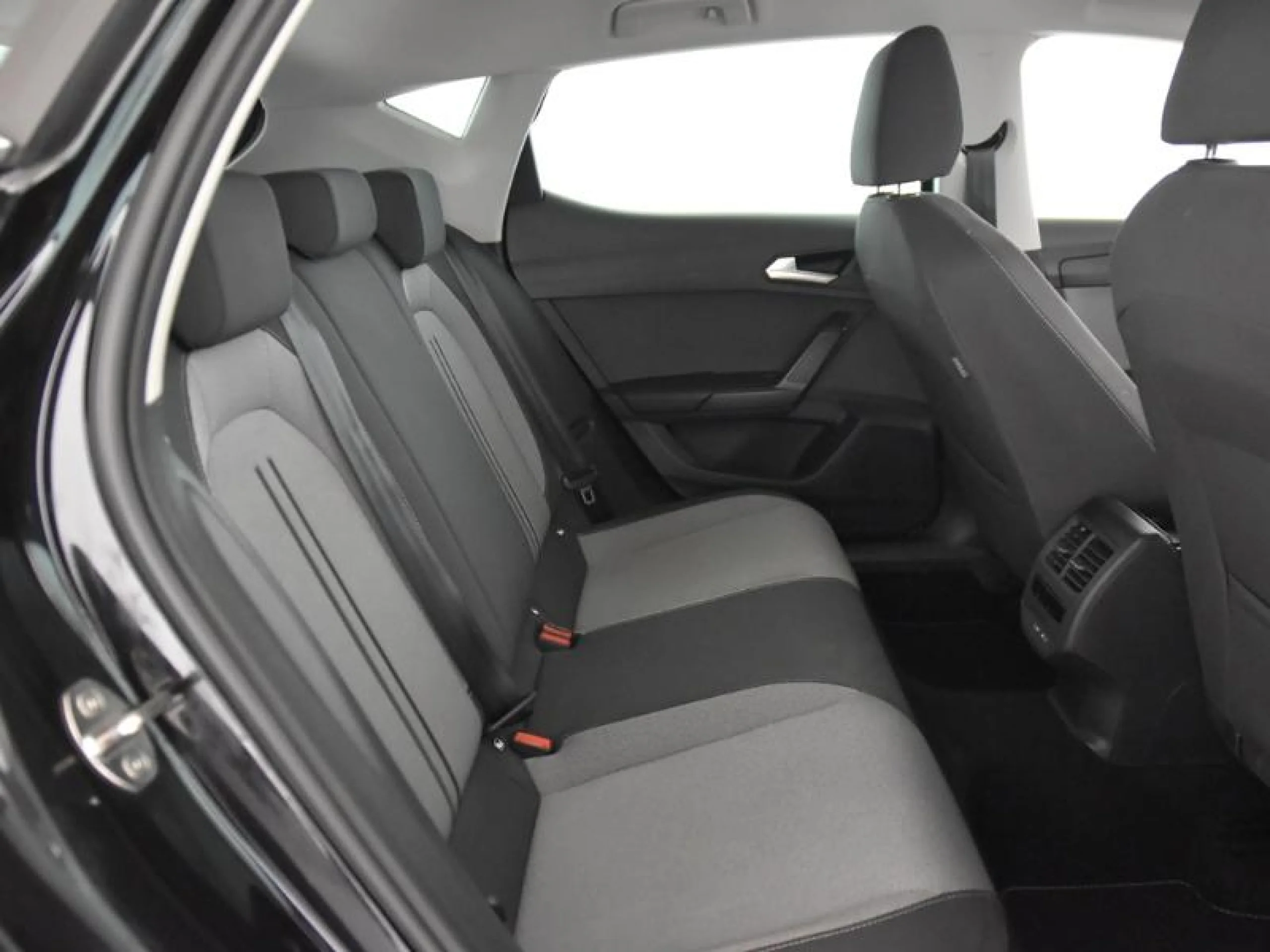 SEAT LEON 1.5 TSI 85KW S&S STYLE 25 ANIVERSARIO - Foto 6