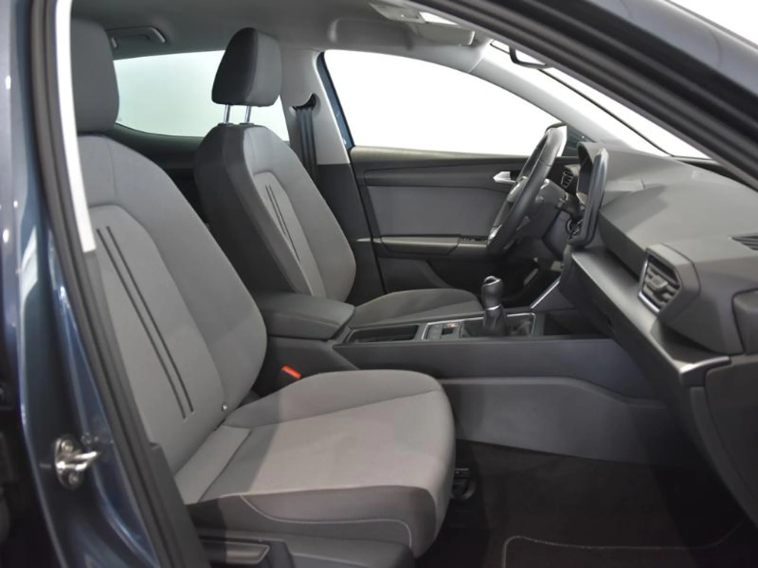 SEAT LEON 2.0 TDI 85KW STYLE XL - Foto 6