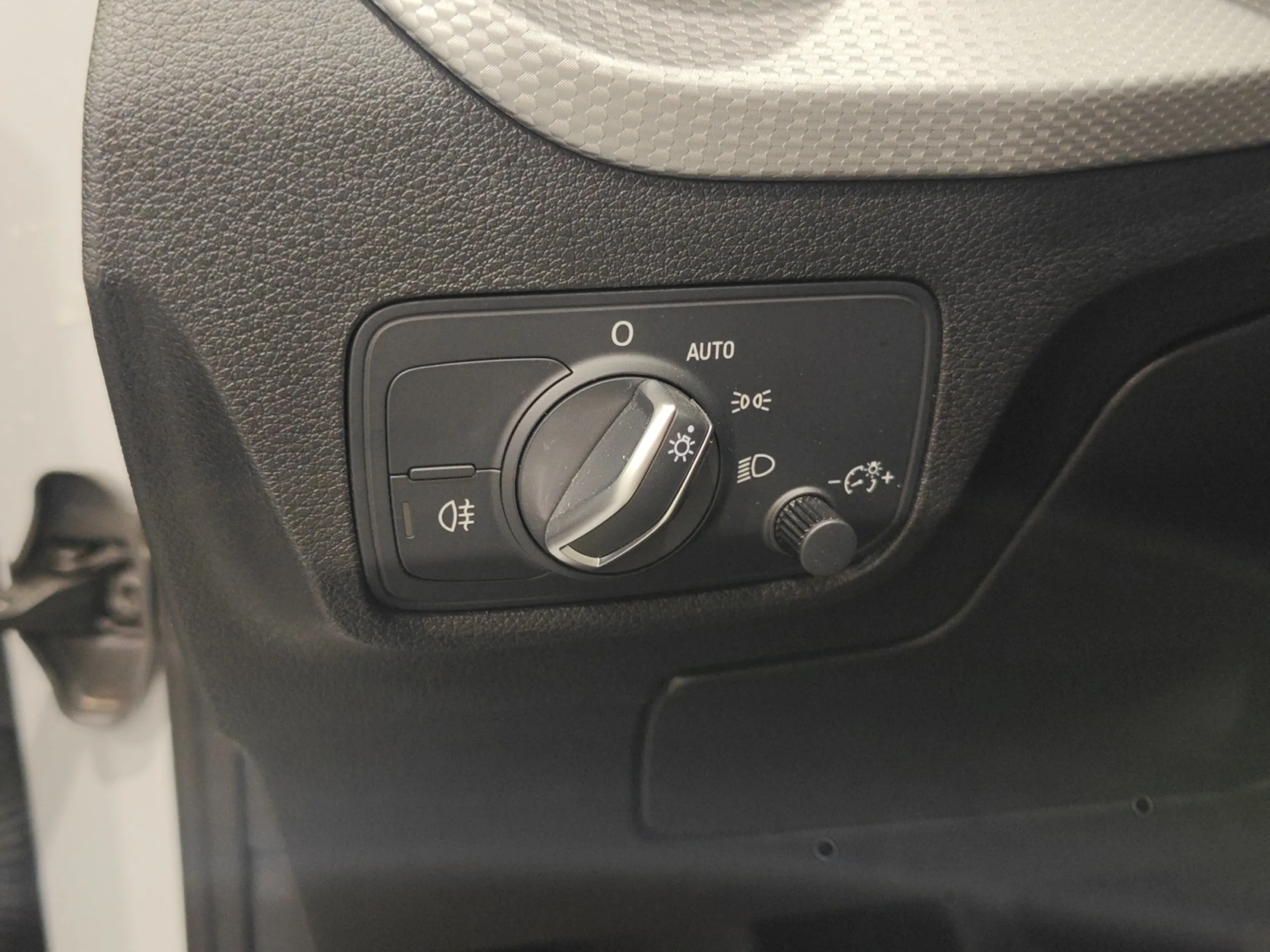 AUDI Q2 ADRENALIN EDITION 30 TFSI 85KW (116CV) - Foto 12