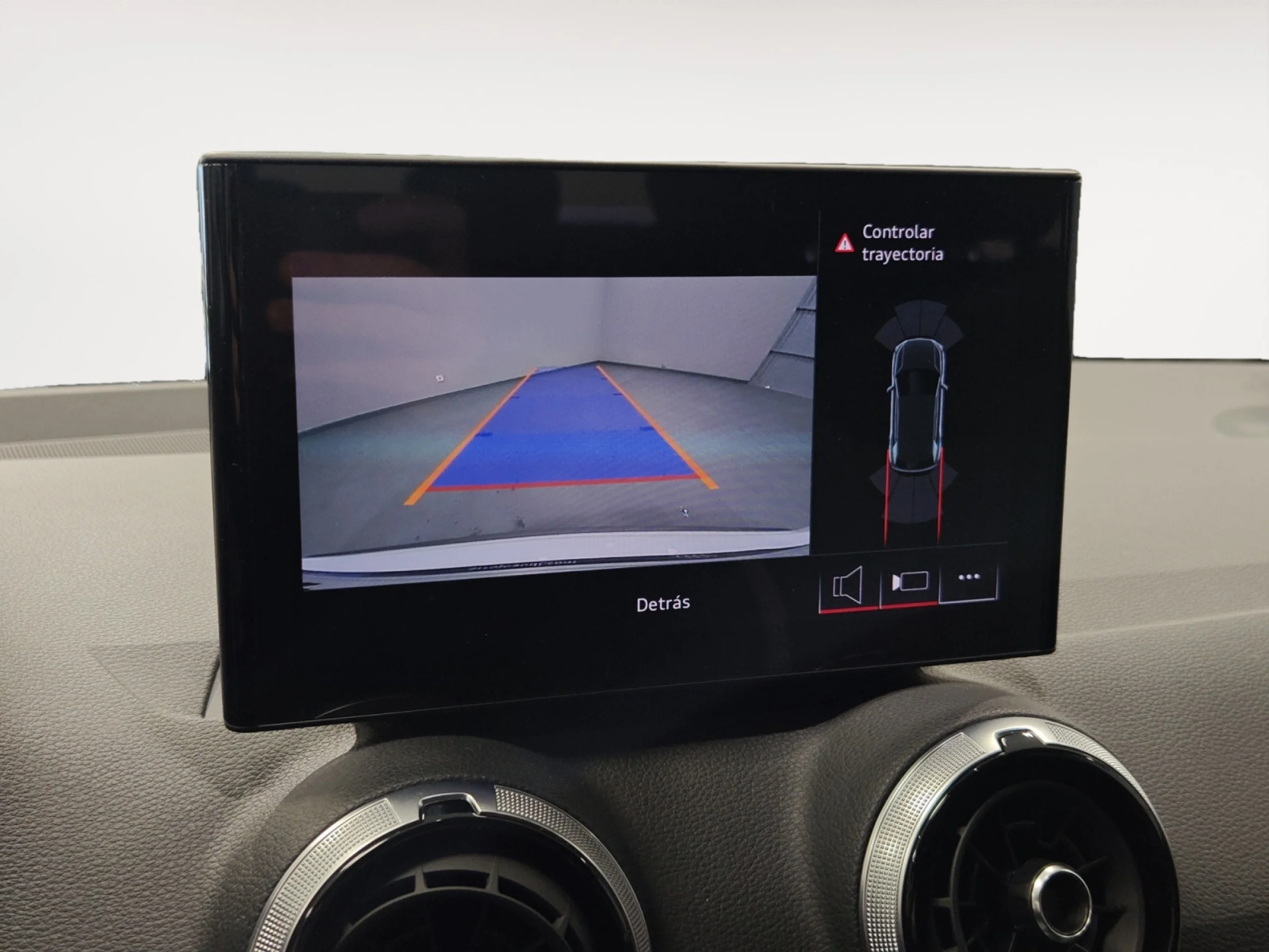 AUDI Q2 ADRENALIN EDITION 30 TFSI 85KW (116CV) - Foto 16