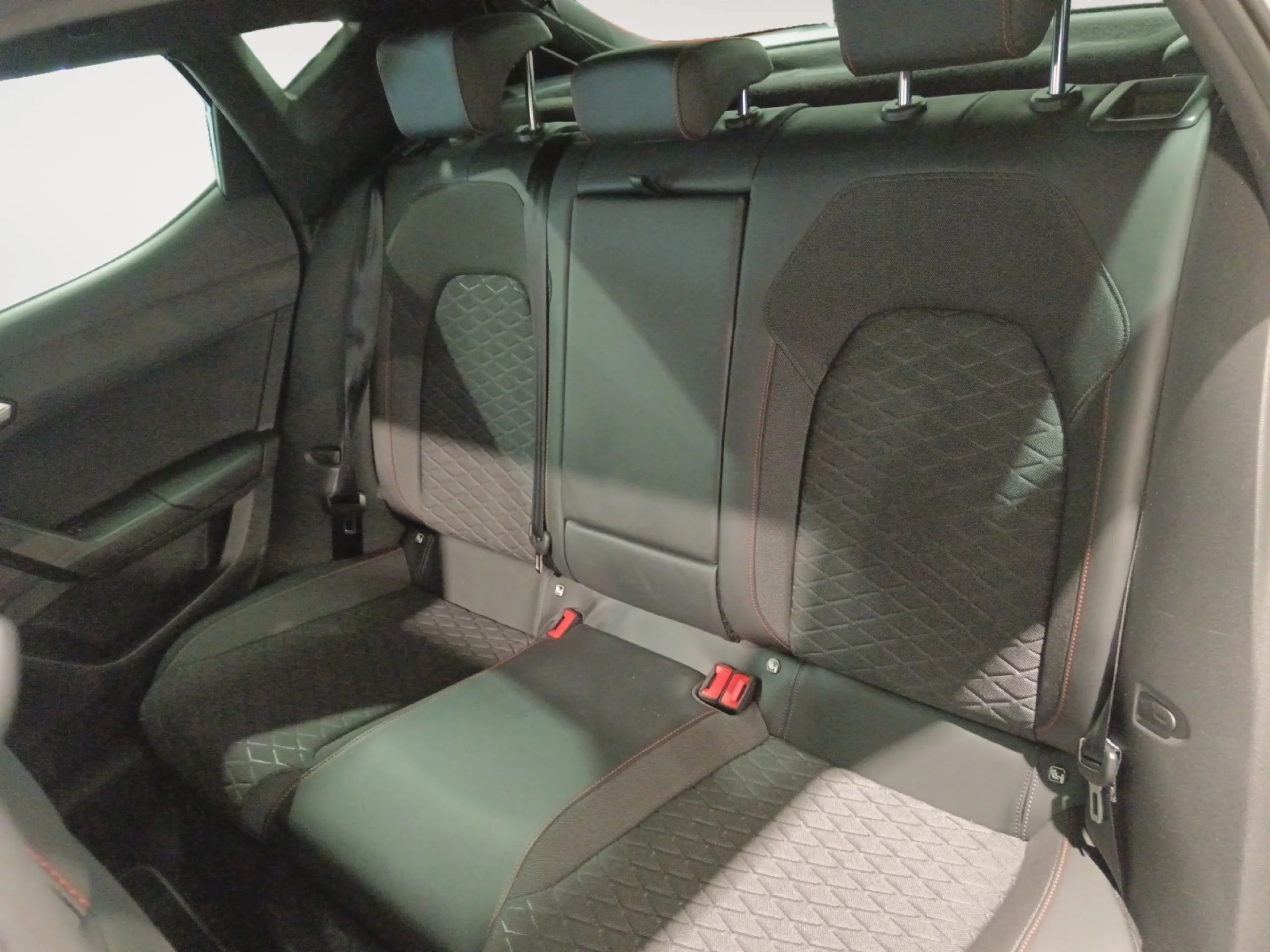 SEAT LEON 1.5 TSI 110KW S&S FR - Foto 6