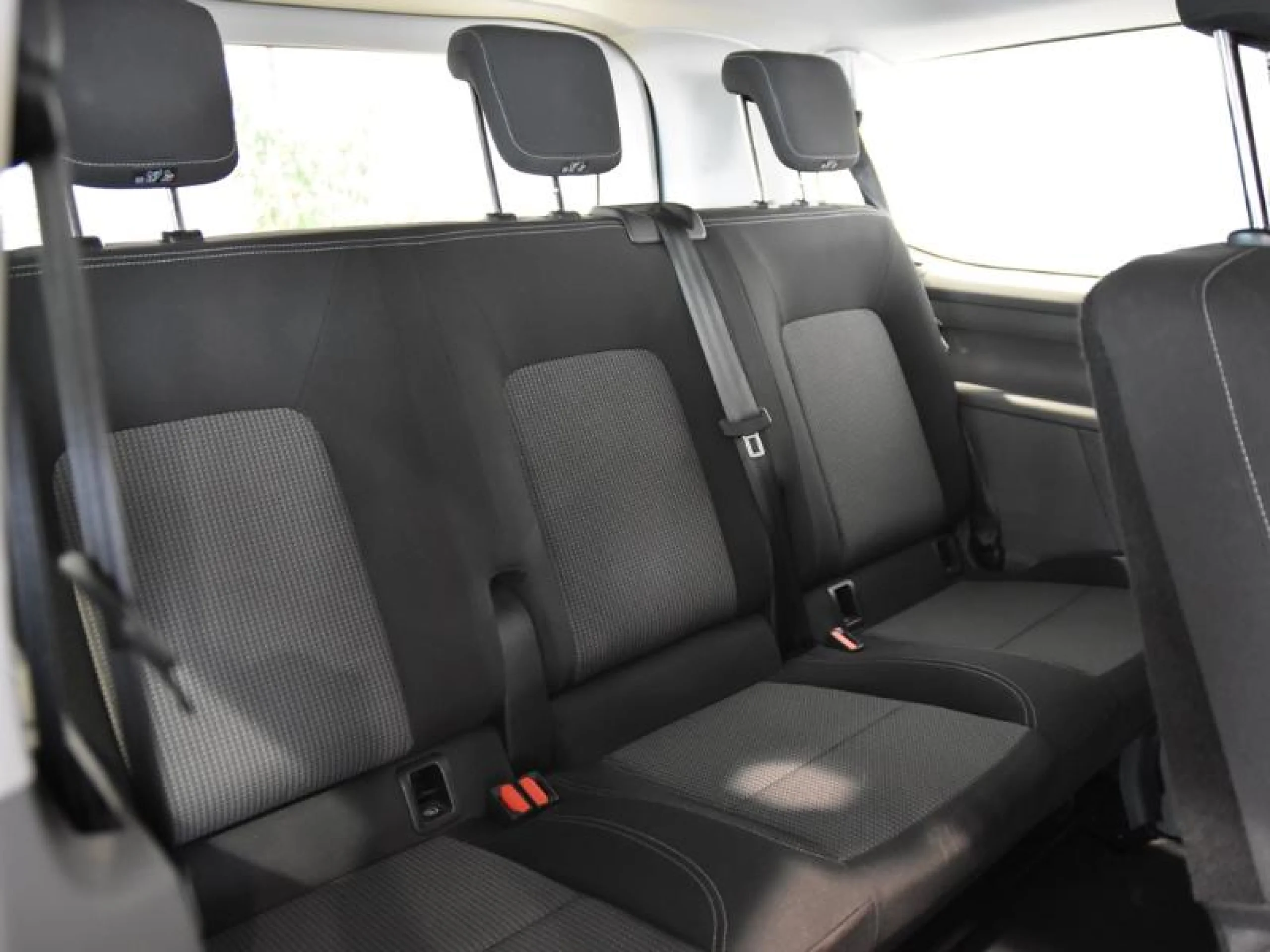 VOLKSWAGEN CARAVELLE CORTA 2.0 TDI 110 KW (150 CV) AUT 8 VEL - Foto 9
