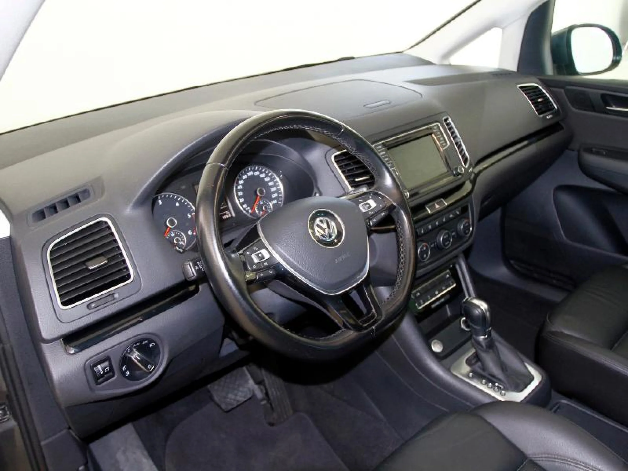 VOLKSWAGEN SHARAN SPORT 2.0 TDI 110KW (150CV) DSG - Foto 17