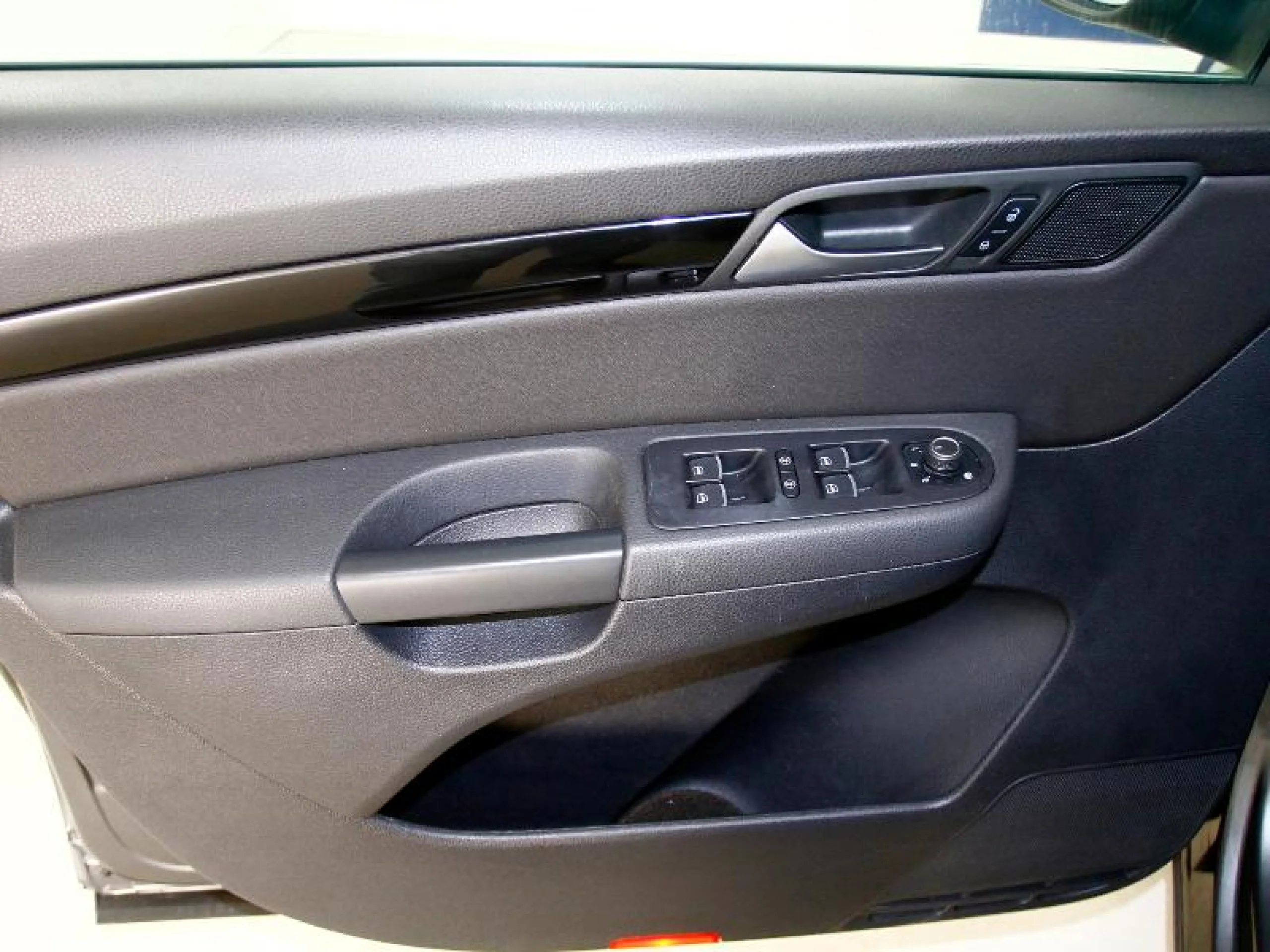 VOLKSWAGEN SHARAN SPORT 2.0 TDI 110KW (150CV) DSG - Foto 18