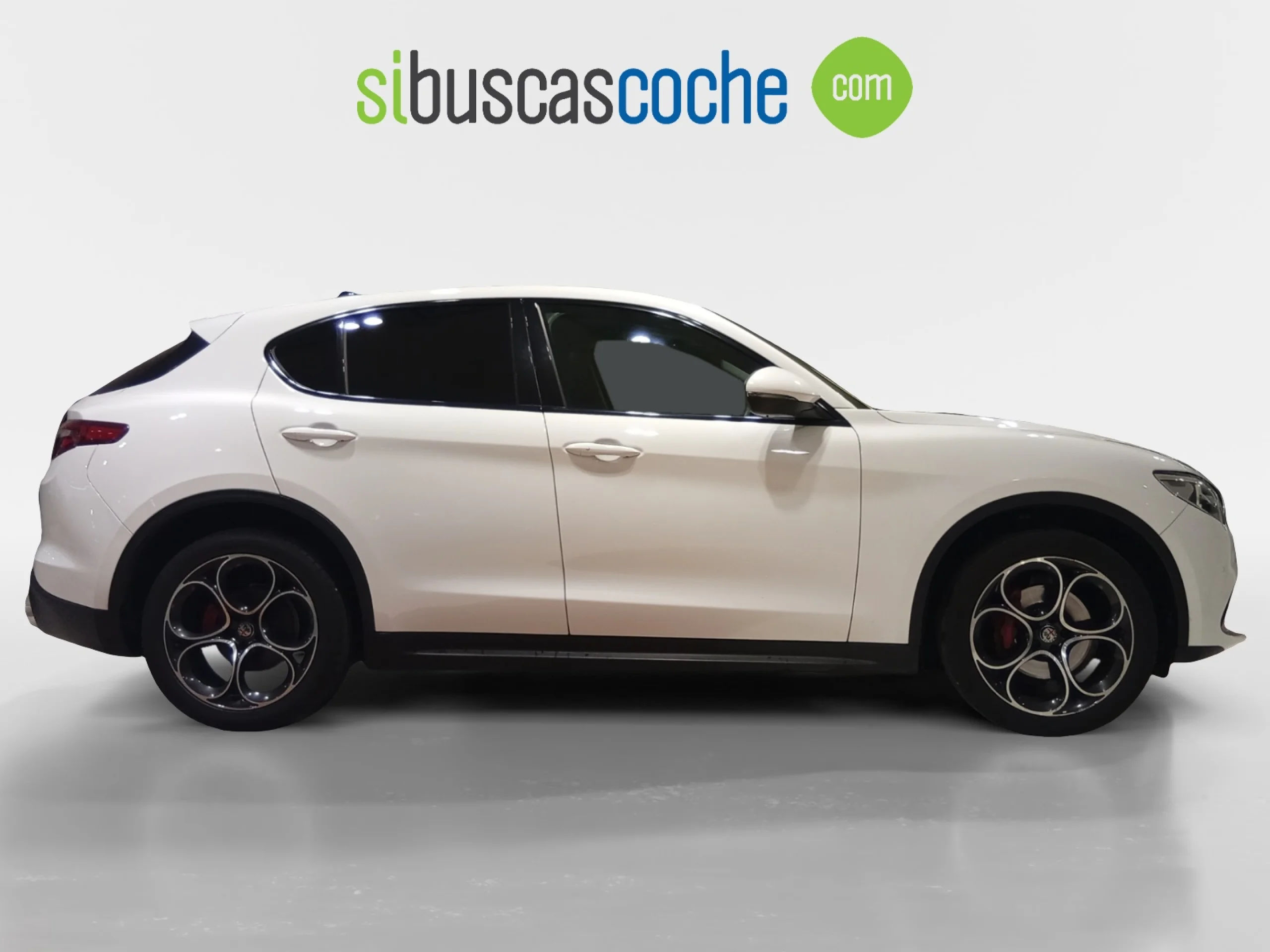ALFA ROMEO STELVIO 2.2 DIÉSEL 154KW (210CV) EXECUTIVE Q4 - Foto 3