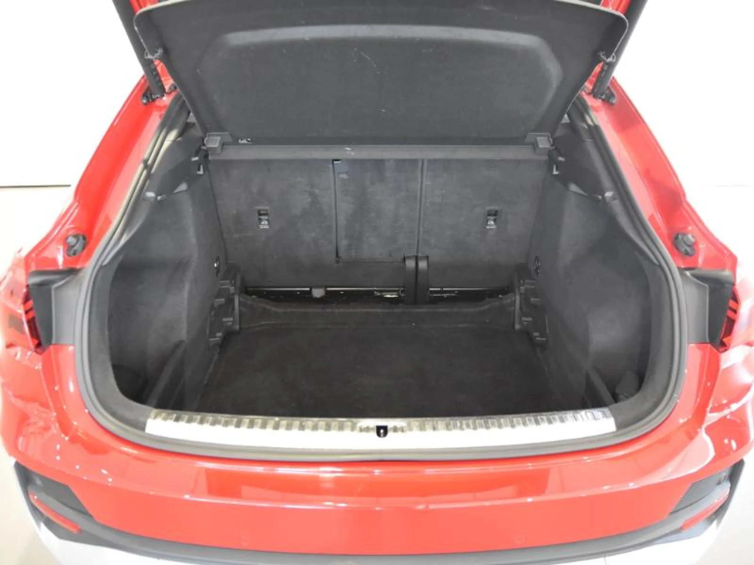 AUDI Q3 SPORTBACK S LINE 35 TDI 110KW (150CV) S TRONIC - Foto 7