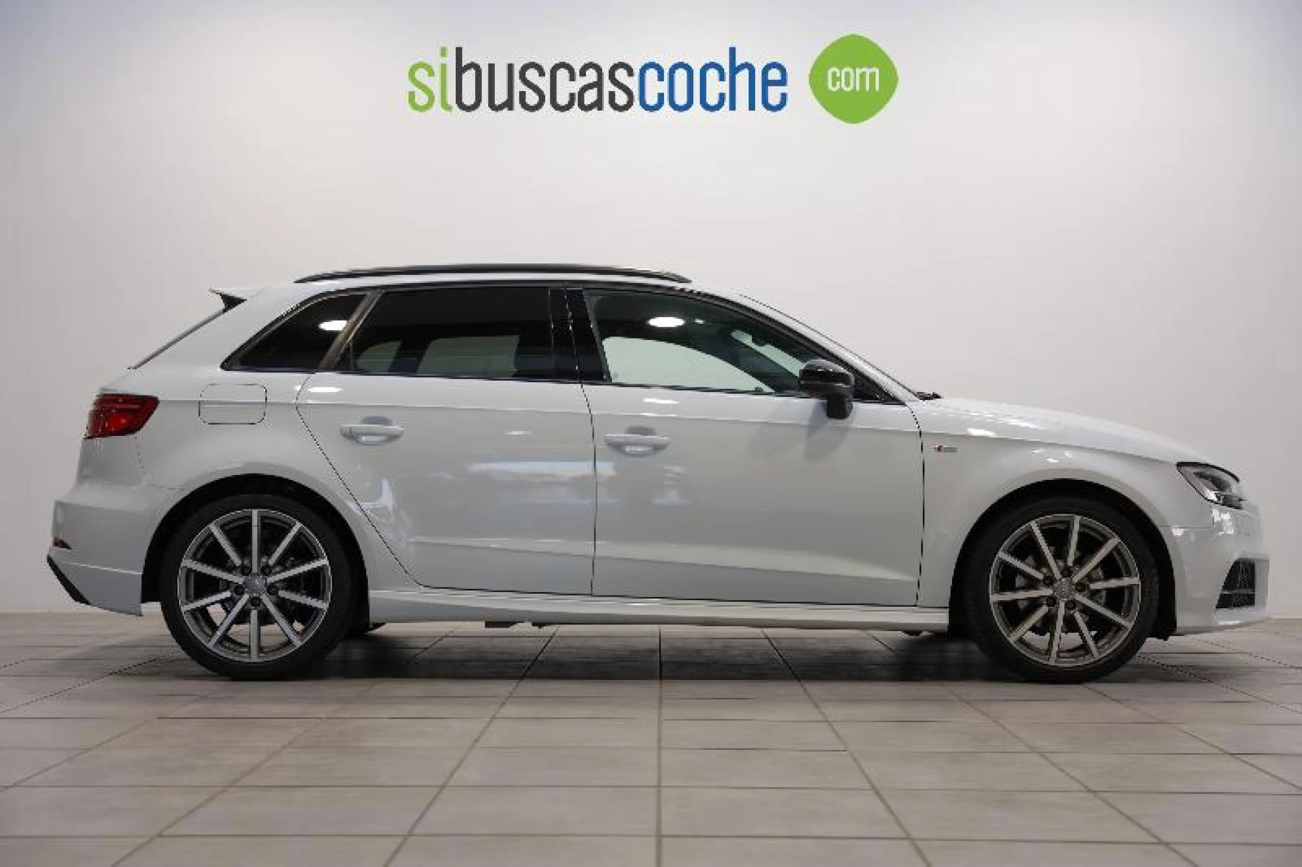 AUDI A3 SPORTBACK BLACK LINE 35 TFSI 110KW - Foto 3