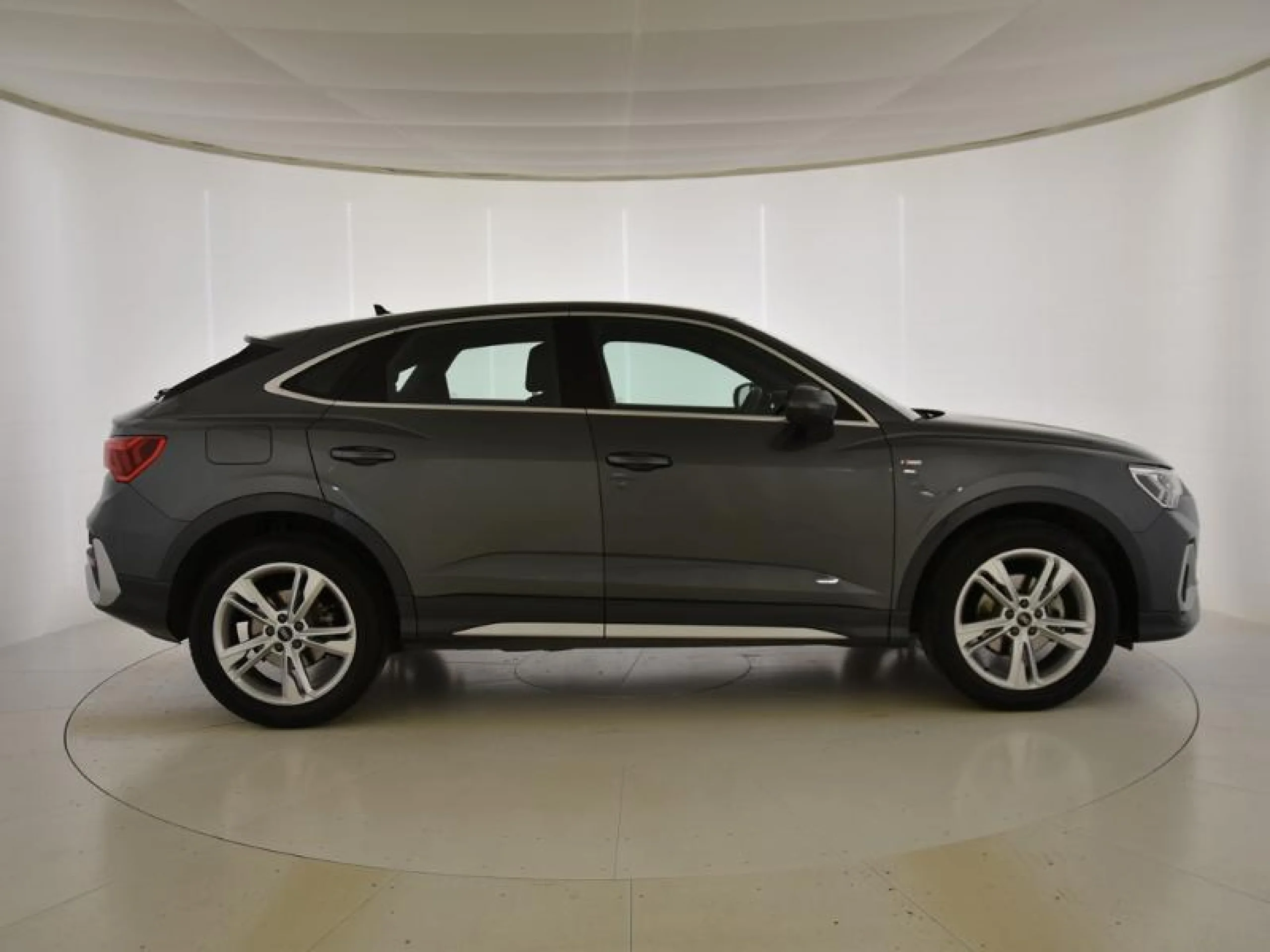 AUDI Q3 SPORTBACK S LINE 35 TDI 110KW (150CV) S TRONIC - Foto 3