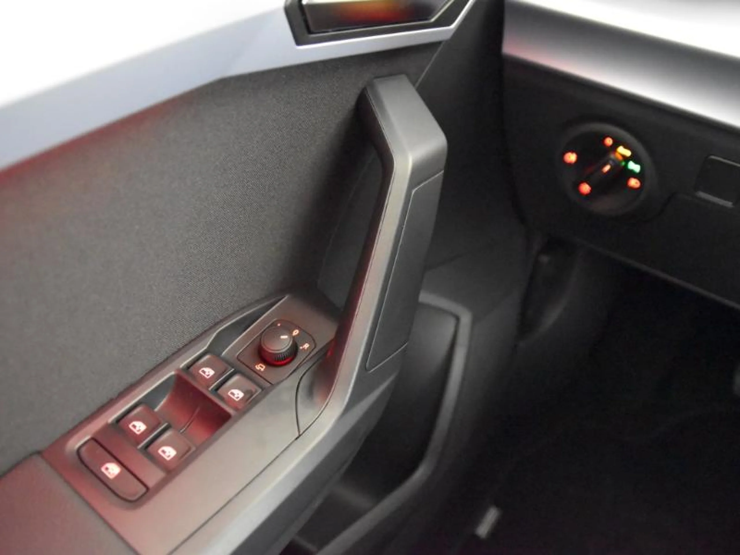 SEAT ARONA 1.0 TSI 85KW (115CV) FR SPECIAL EDITION - Foto 16