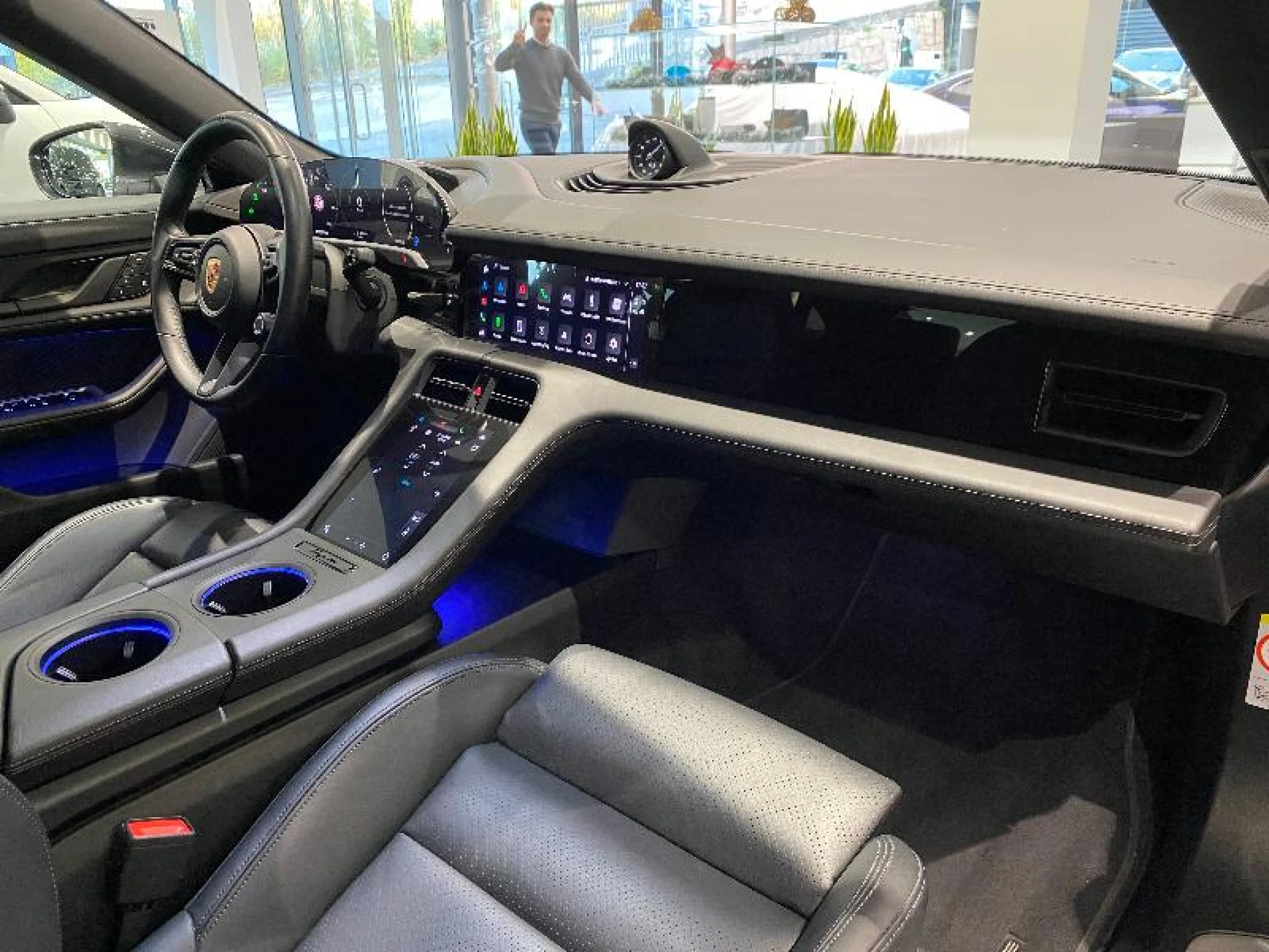 PORSCHE TAYCAN 4S - Foto 18
