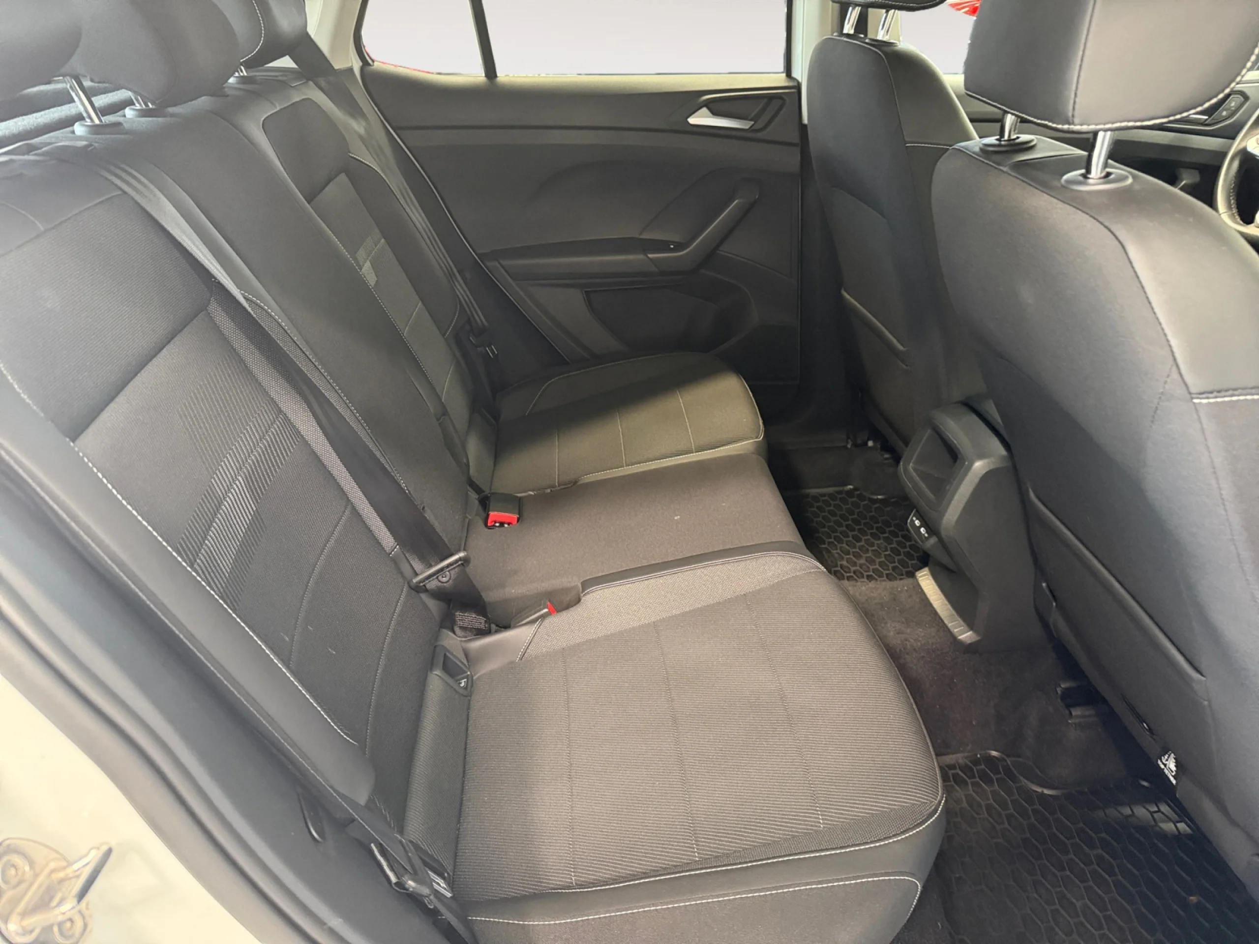 VOLKSWAGEN T CROSS ADVANCE 1.0 TSI 81KW (110CV) DSG - Foto 6