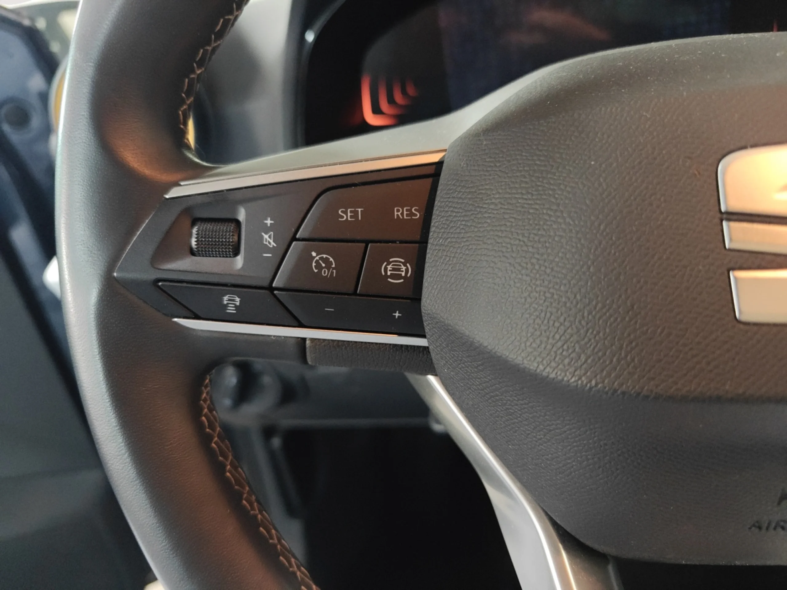 SEAT ARONA 1.0 TSI 85KW STYLE SPECIAL EDITION - Foto 12