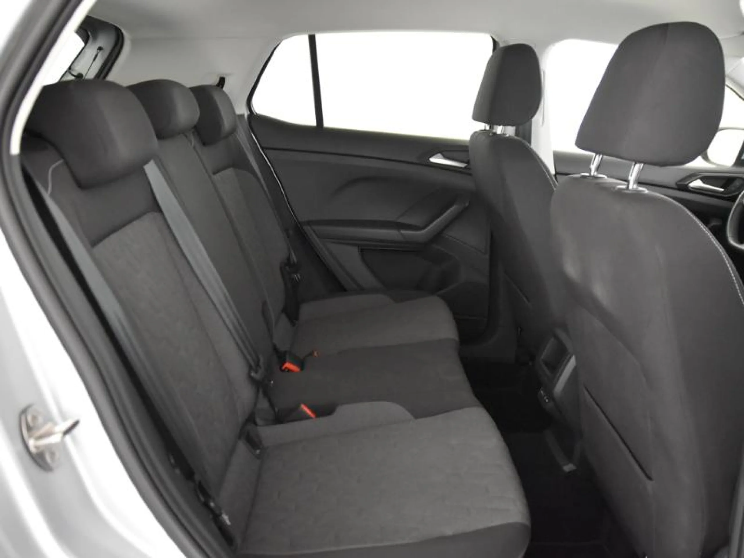 VOLKSWAGEN T CROSS LIFE 1.0 TSI 85KW (115CV) DSG - Foto 6