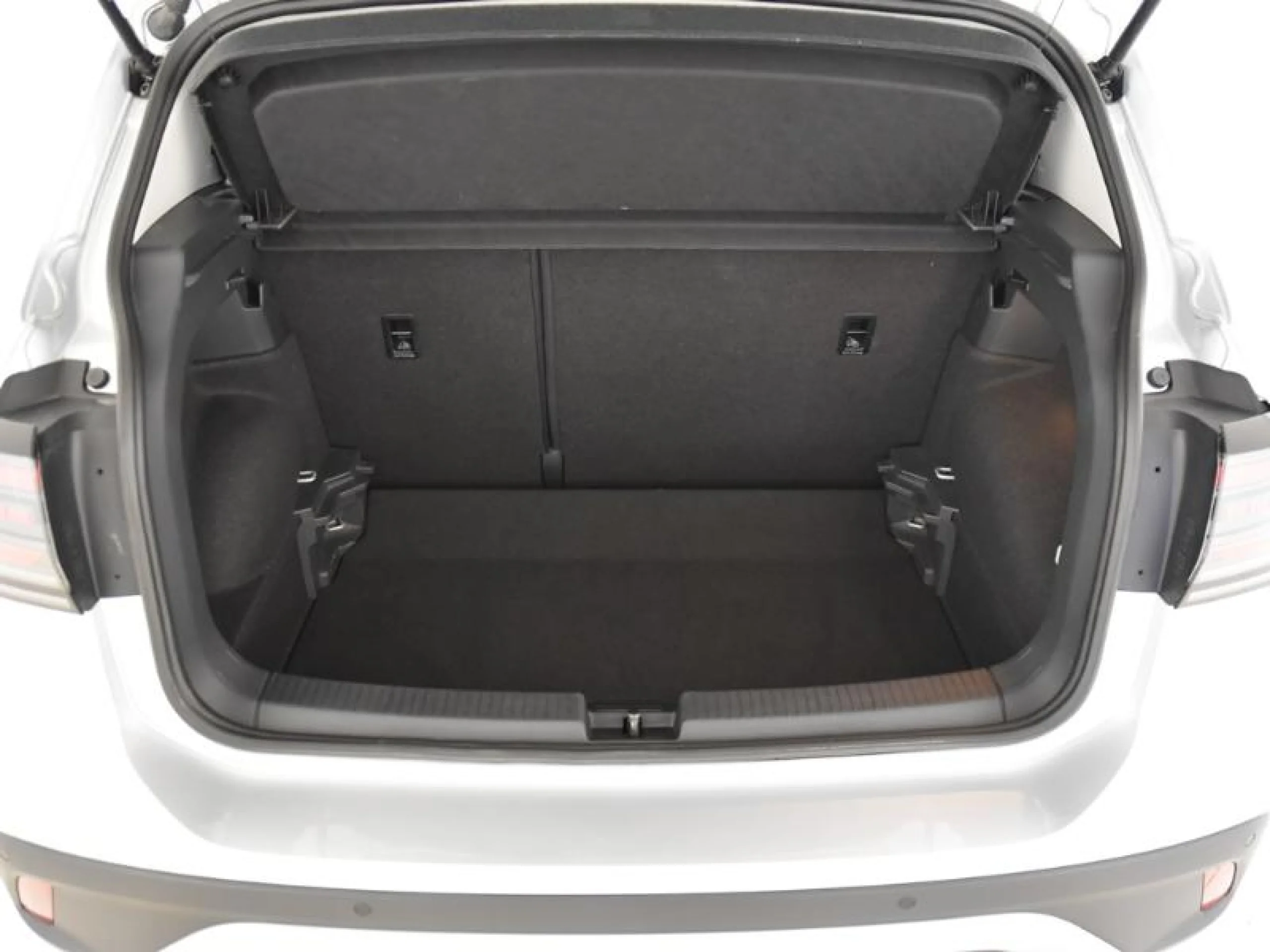 VOLKSWAGEN T CROSS LIFE 1.0 TSI 85KW (115CV) DSG - Foto 7