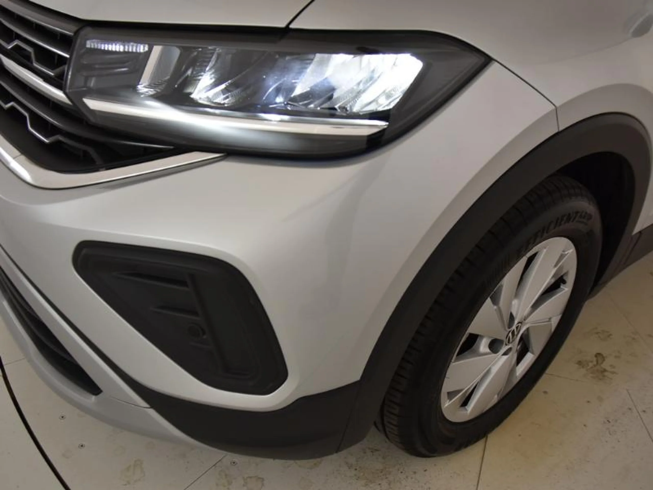 VOLKSWAGEN T CROSS LIFE 1.0 TSI 85KW (115CV) DSG - Foto 18