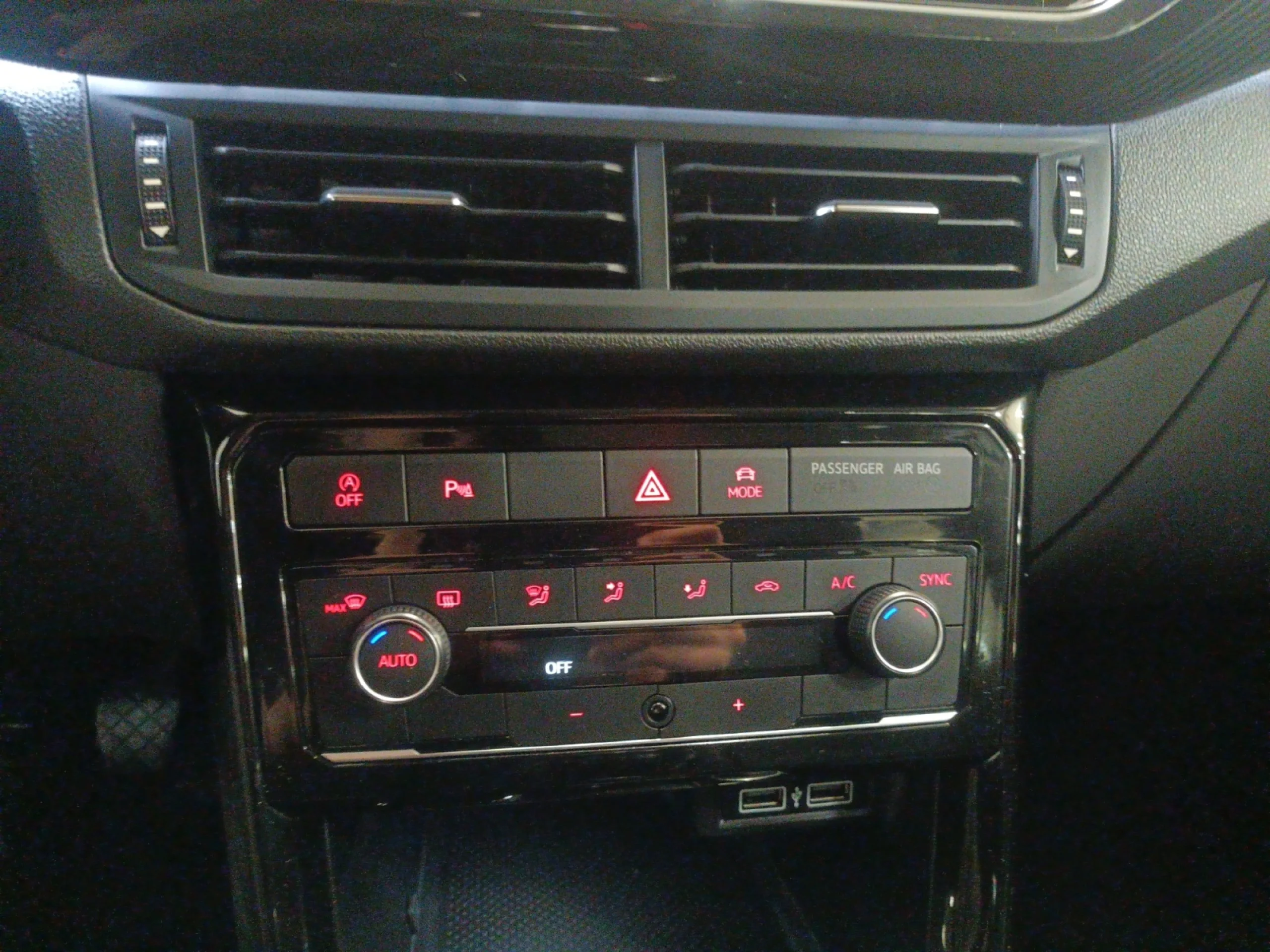 VOLKSWAGEN T CROSS SPORT 1.0 TSI 85KW (115CV) - Foto 13