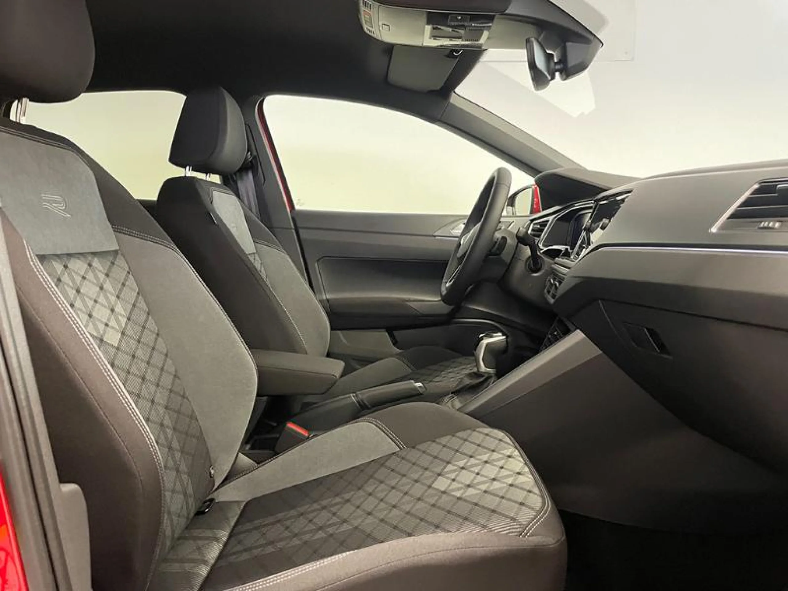 VOLKSWAGEN POLO R LINE 1.0 TSI 81KW (110CV) DSG - Foto 5