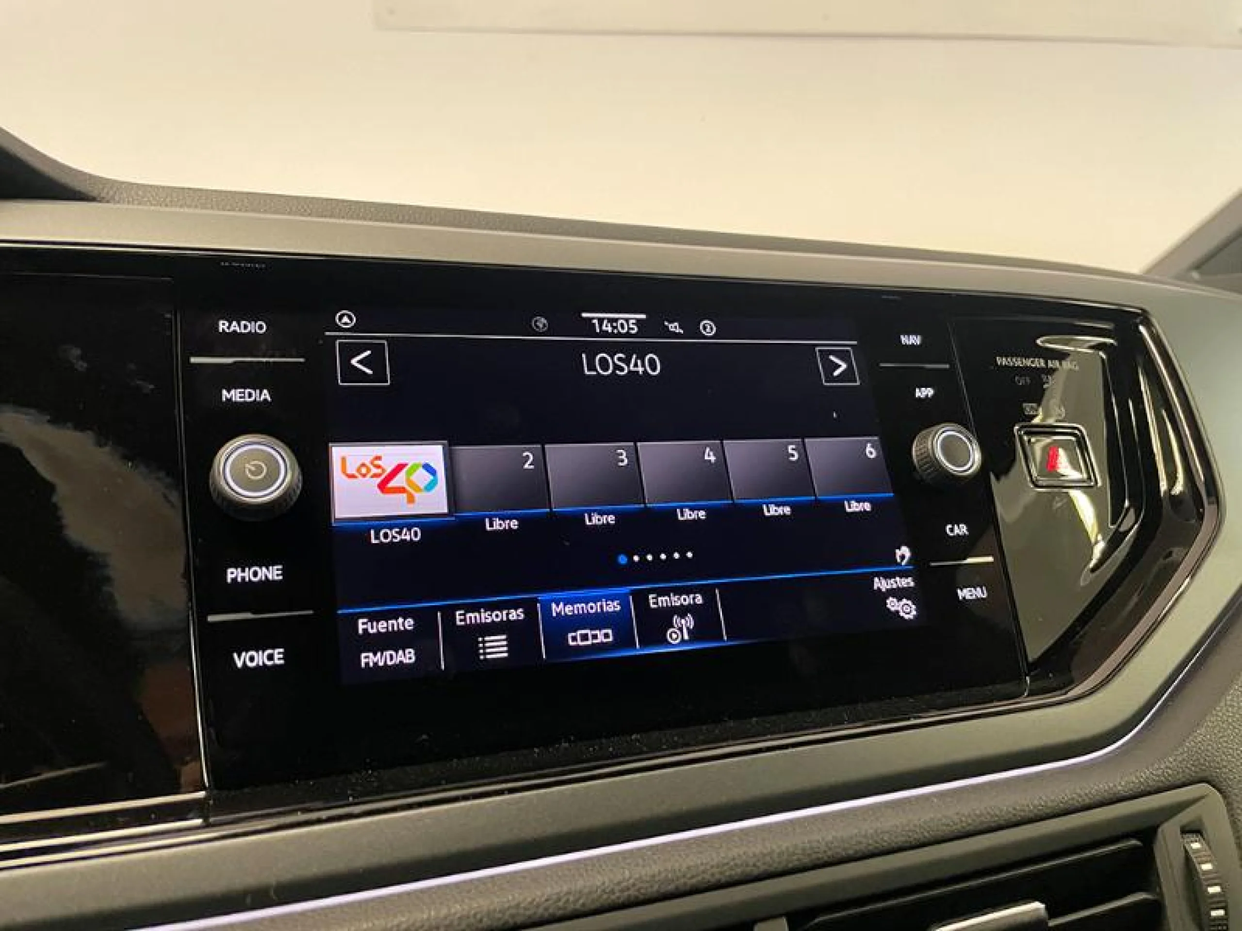 VOLKSWAGEN POLO R LINE 1.0 TSI 81KW (110CV) DSG - Foto 9