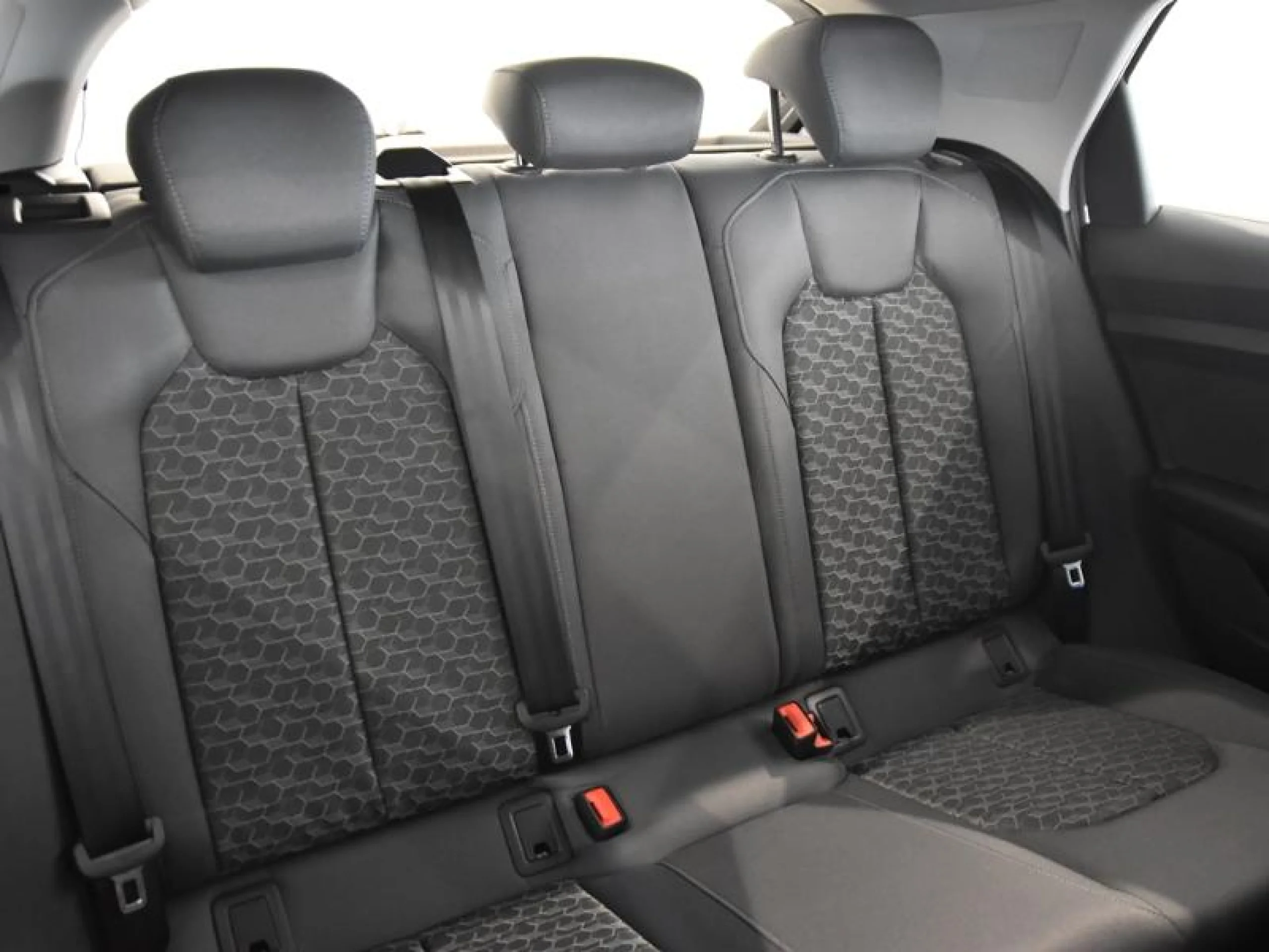 AUDI A1 ALLSTREET ADRENALIN 35 TFSI 110KW S TRO - Foto 5