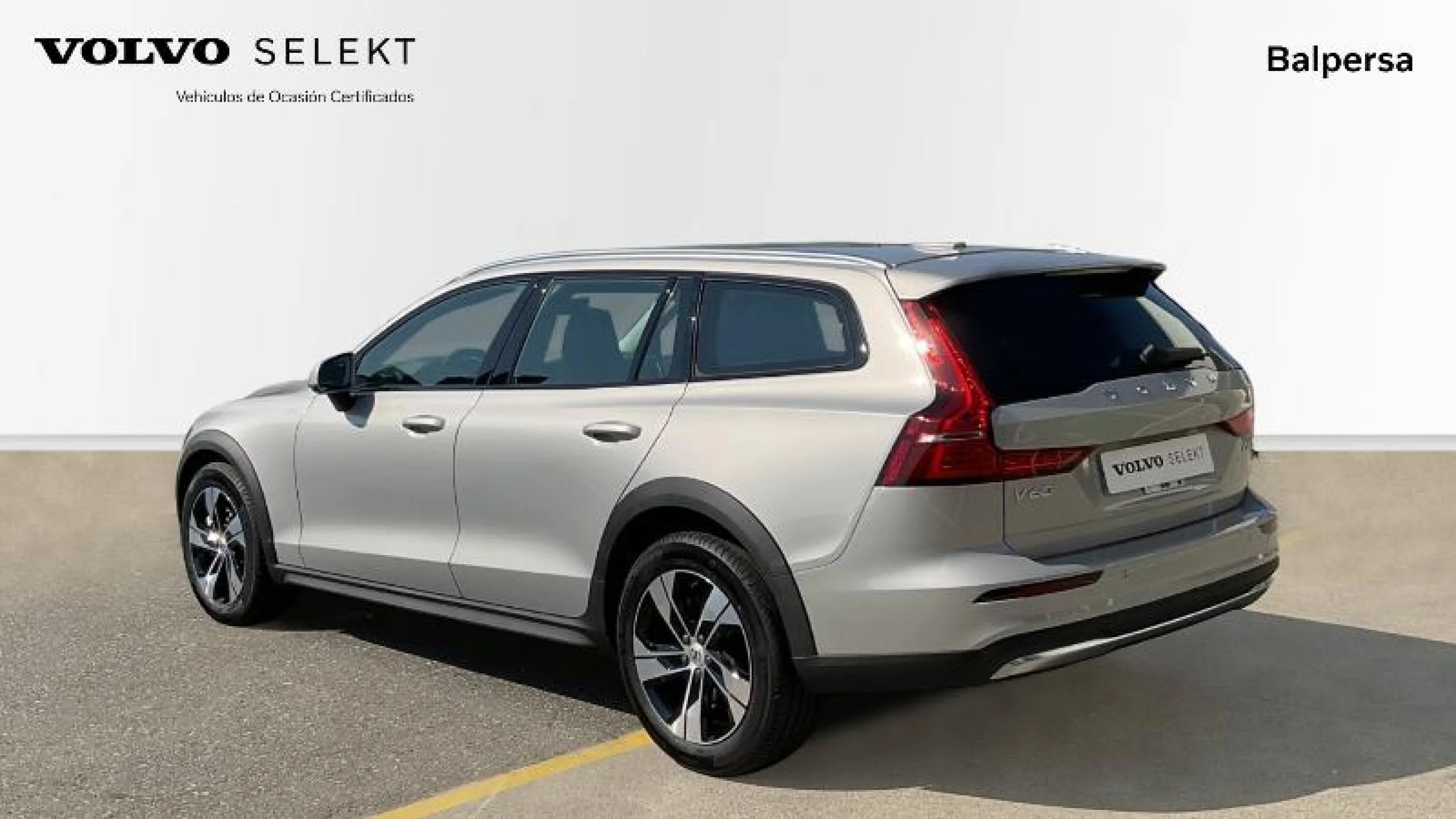 VOLVO V60 cross country 2.0 B4 (D) AWD CROSS COUNTRY CORE AUTO - Foto 2