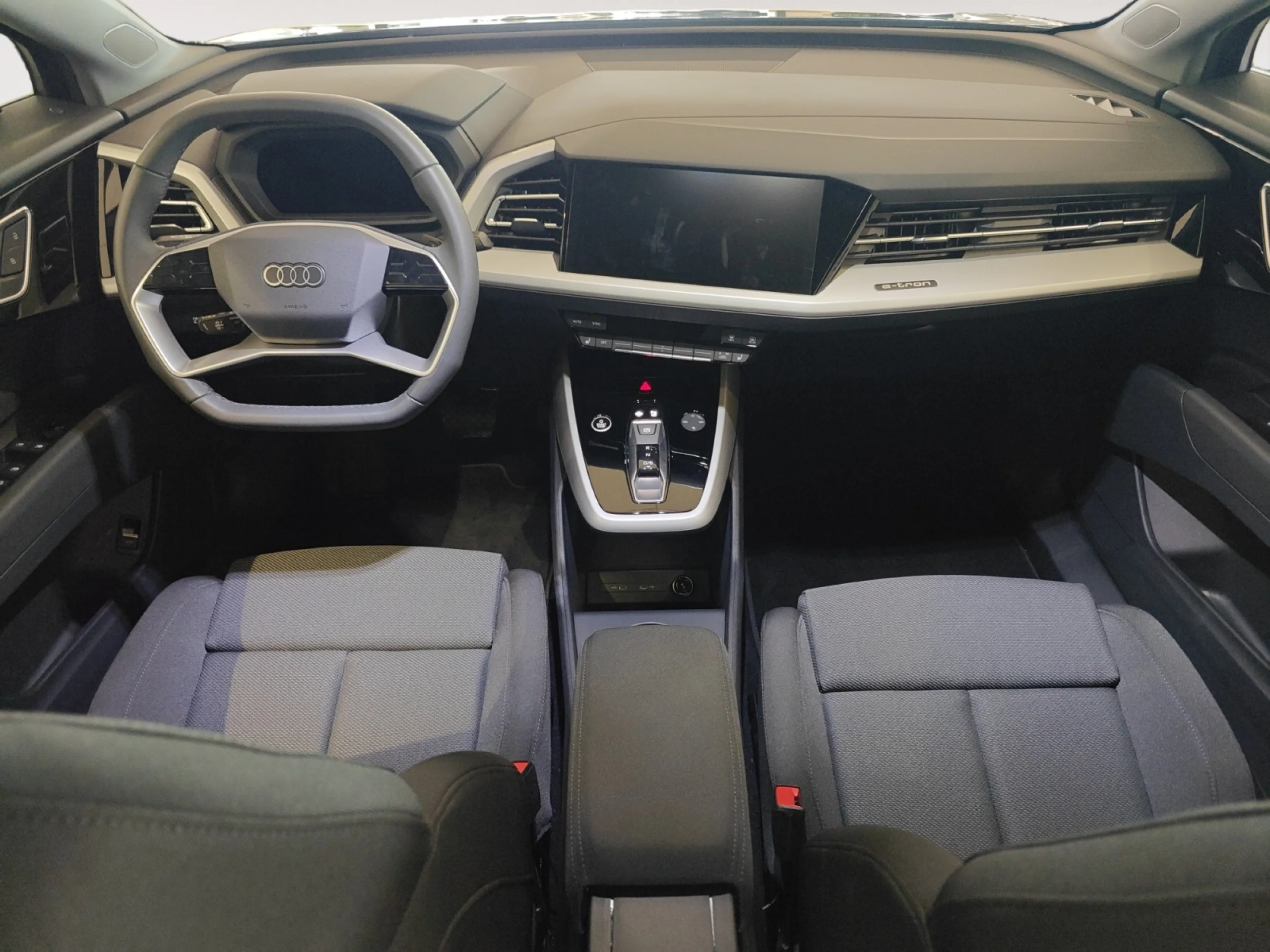 AUDI Q4 SPORTBACK E TRON GENUINE EDITION 45 E TRON 210KW 82KWH - Foto 7