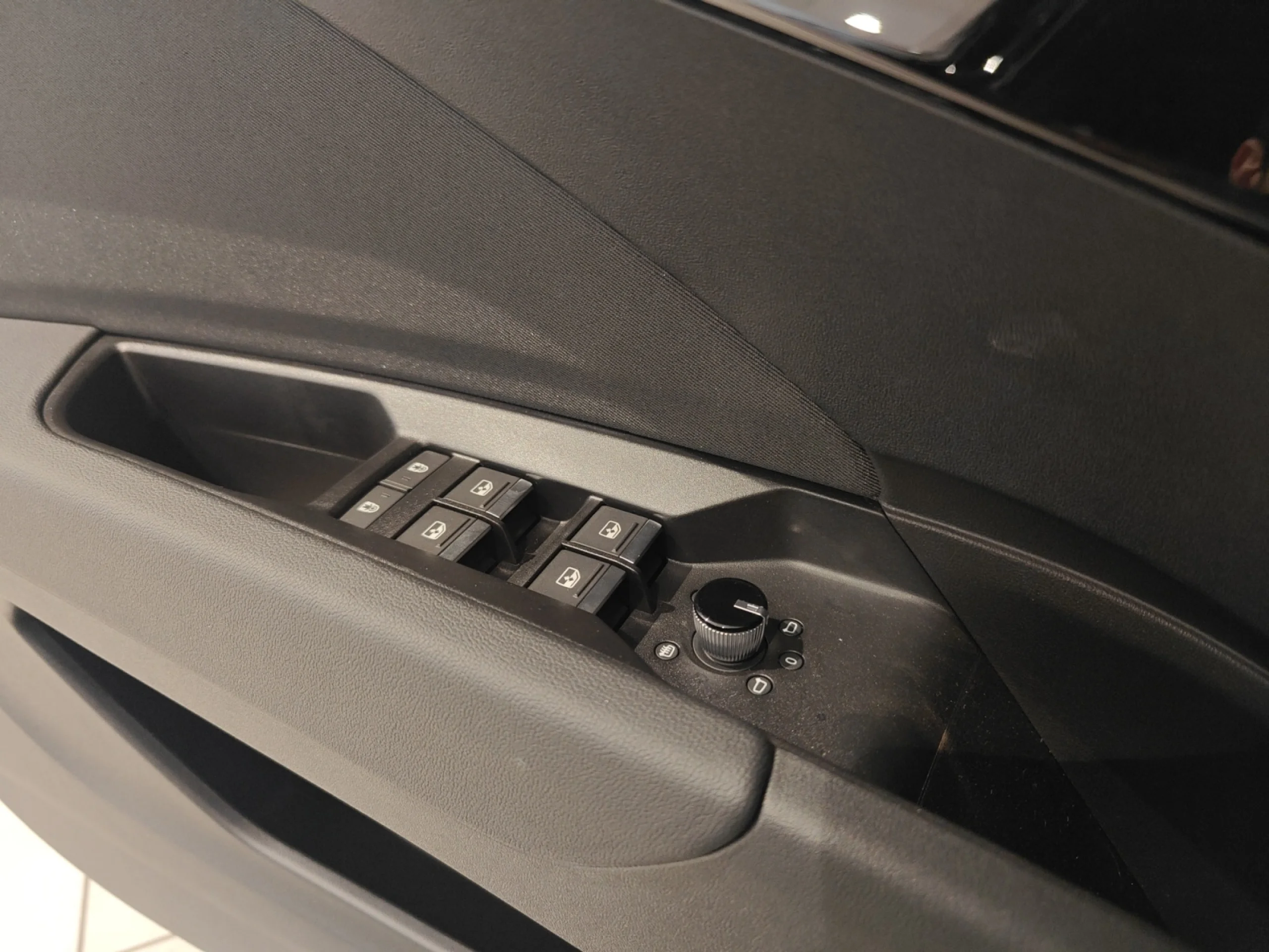 AUDI Q4 SPORTBACK E TRON GENUINE EDITION 45 E TRON 210KW 82KWH - Foto 16