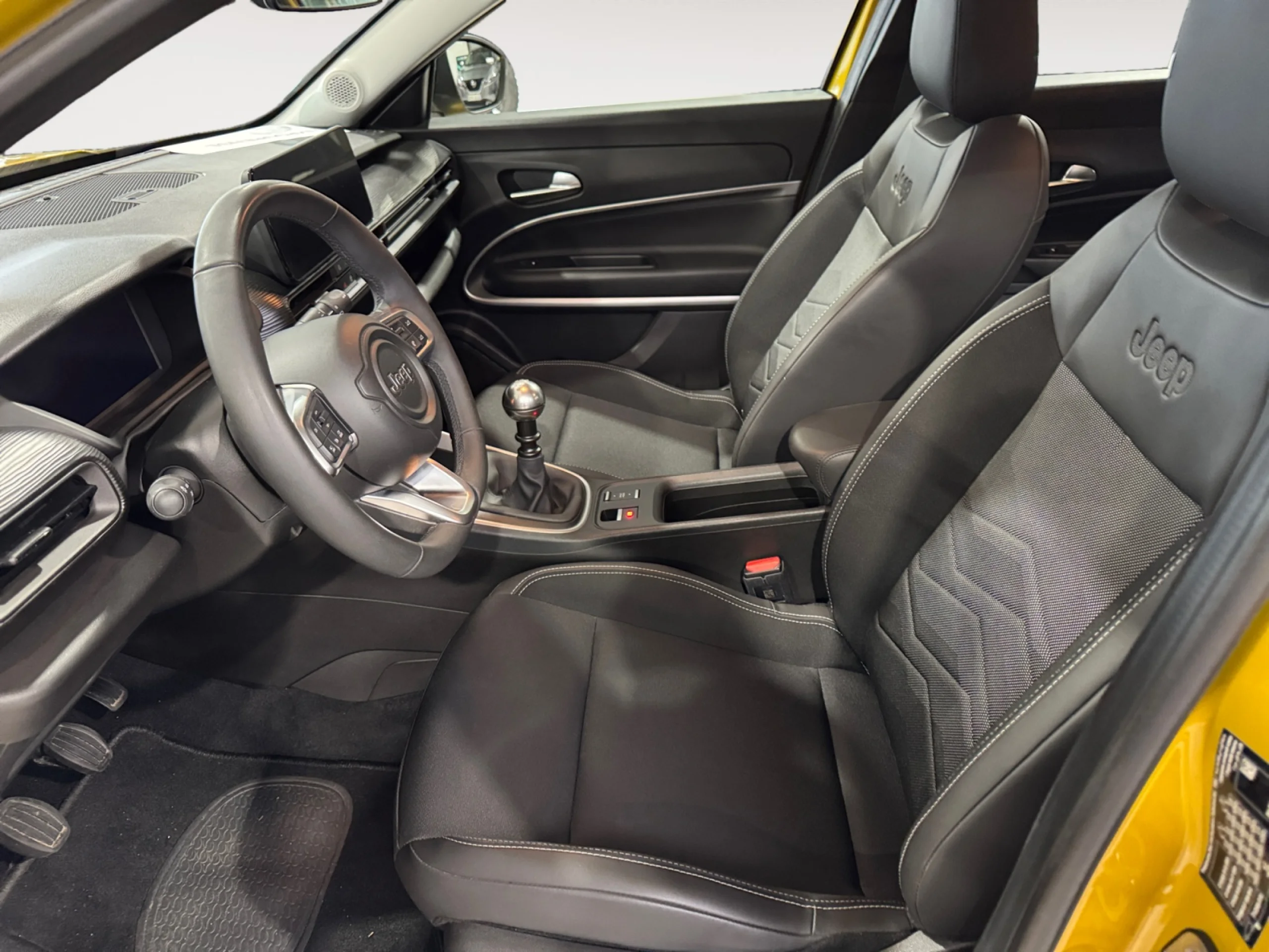 JEEP AVENGER 1.2 G 74KW (100CV) ALTITUDE - Foto 9