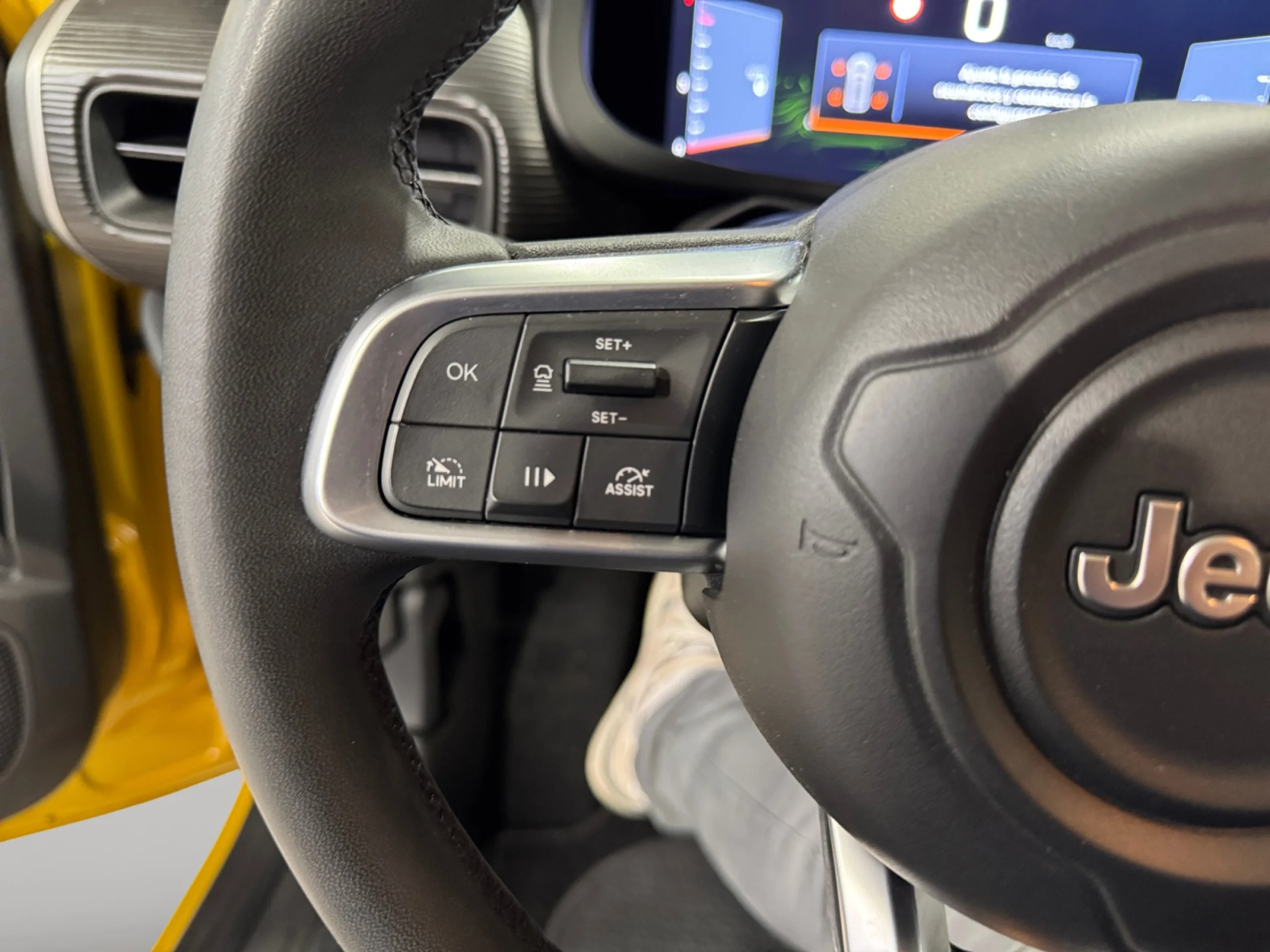 JEEP AVENGER 1.2 G 74KW (100CV) ALTITUDE - Foto 14