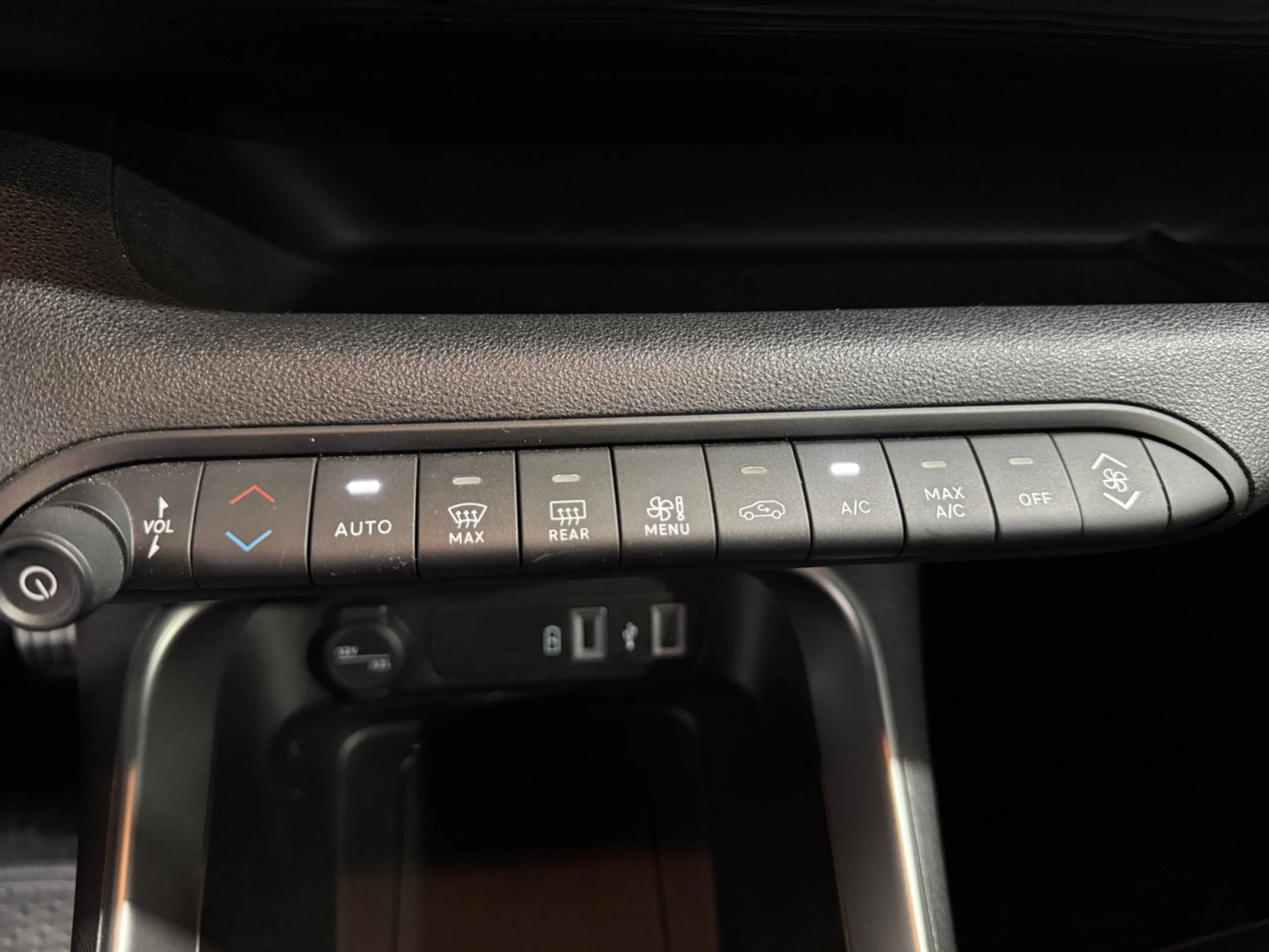 JEEP AVENGER 1.2 G 74KW (100CV) ALTITUDE - Foto 18