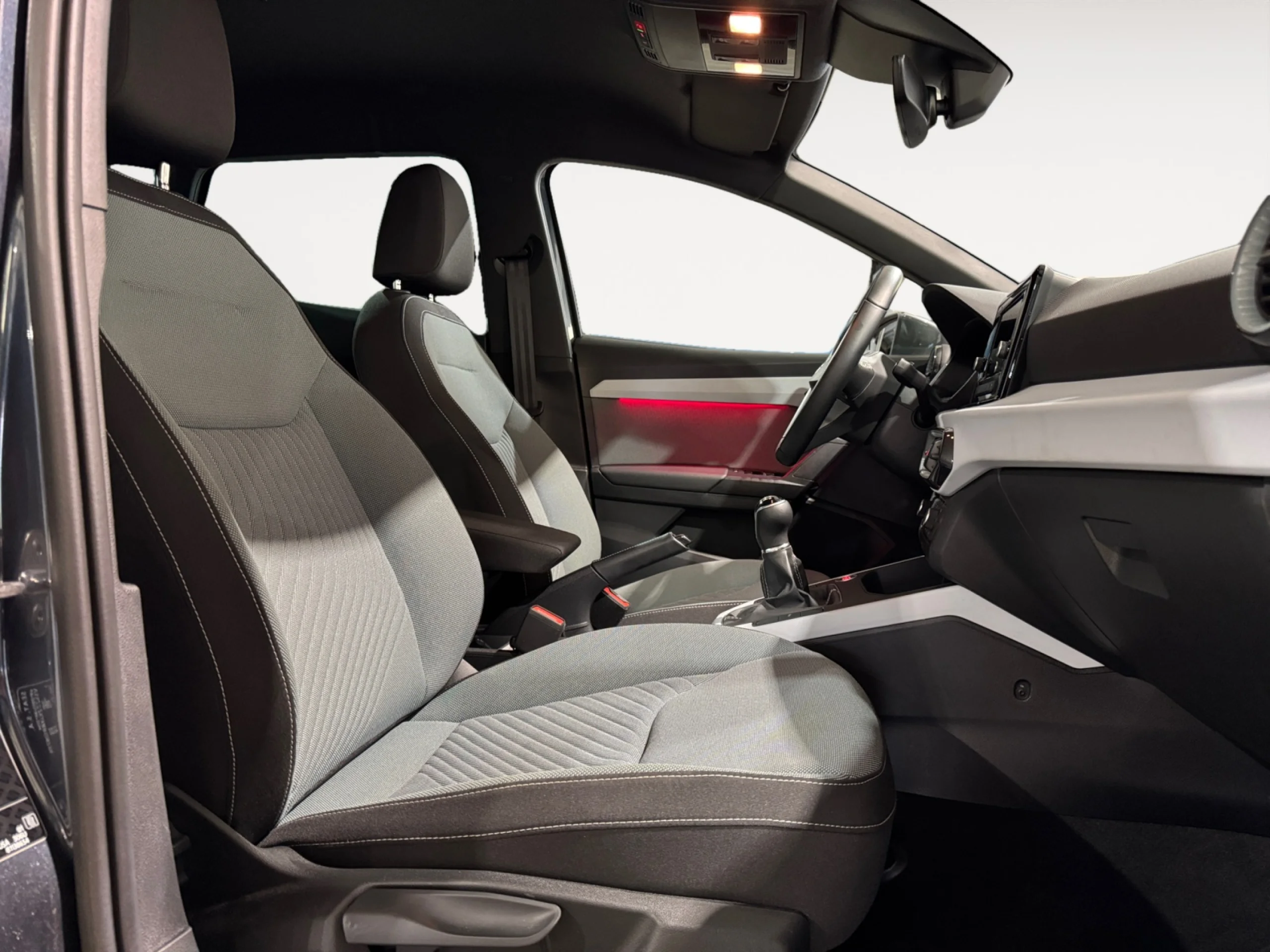 SEAT IBIZA 1.0 TSI 81KW (110CV) SPECIAL EDITION - Foto 5