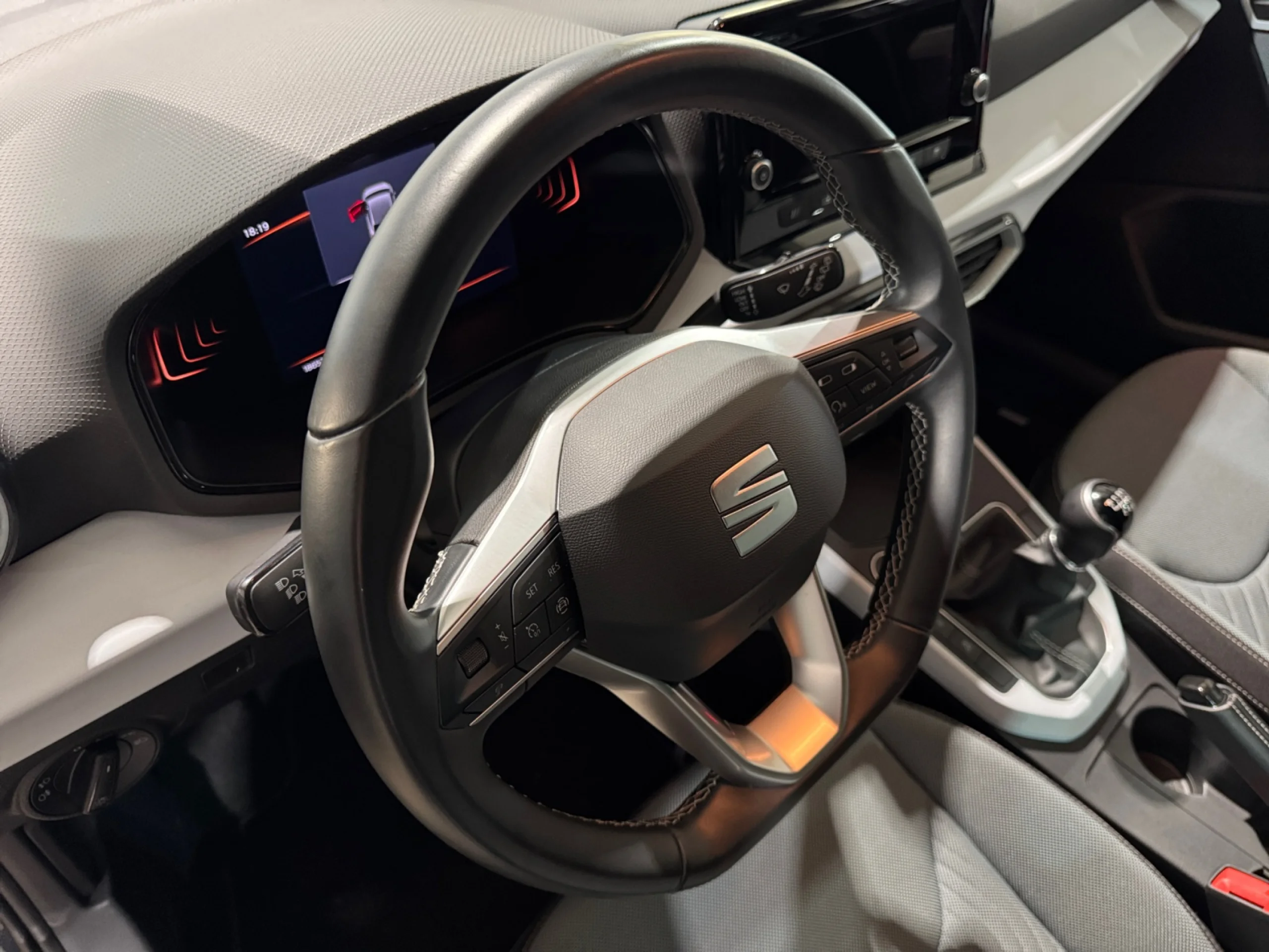 SEAT IBIZA 1.0 TSI 81KW (110CV) SPECIAL EDITION - Foto 7