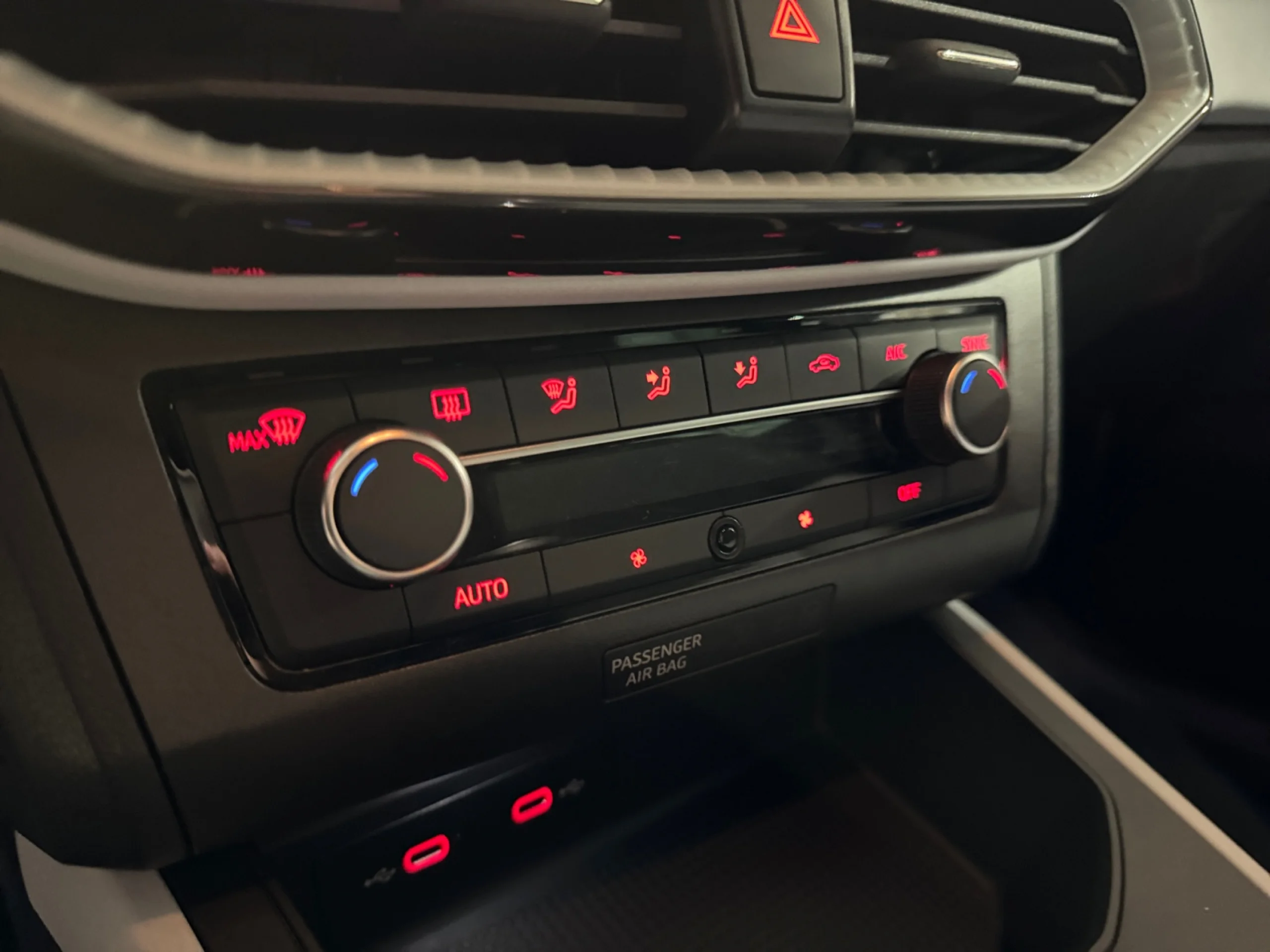 SEAT IBIZA 1.0 TSI 81KW (110CV) SPECIAL EDITION - Foto 13