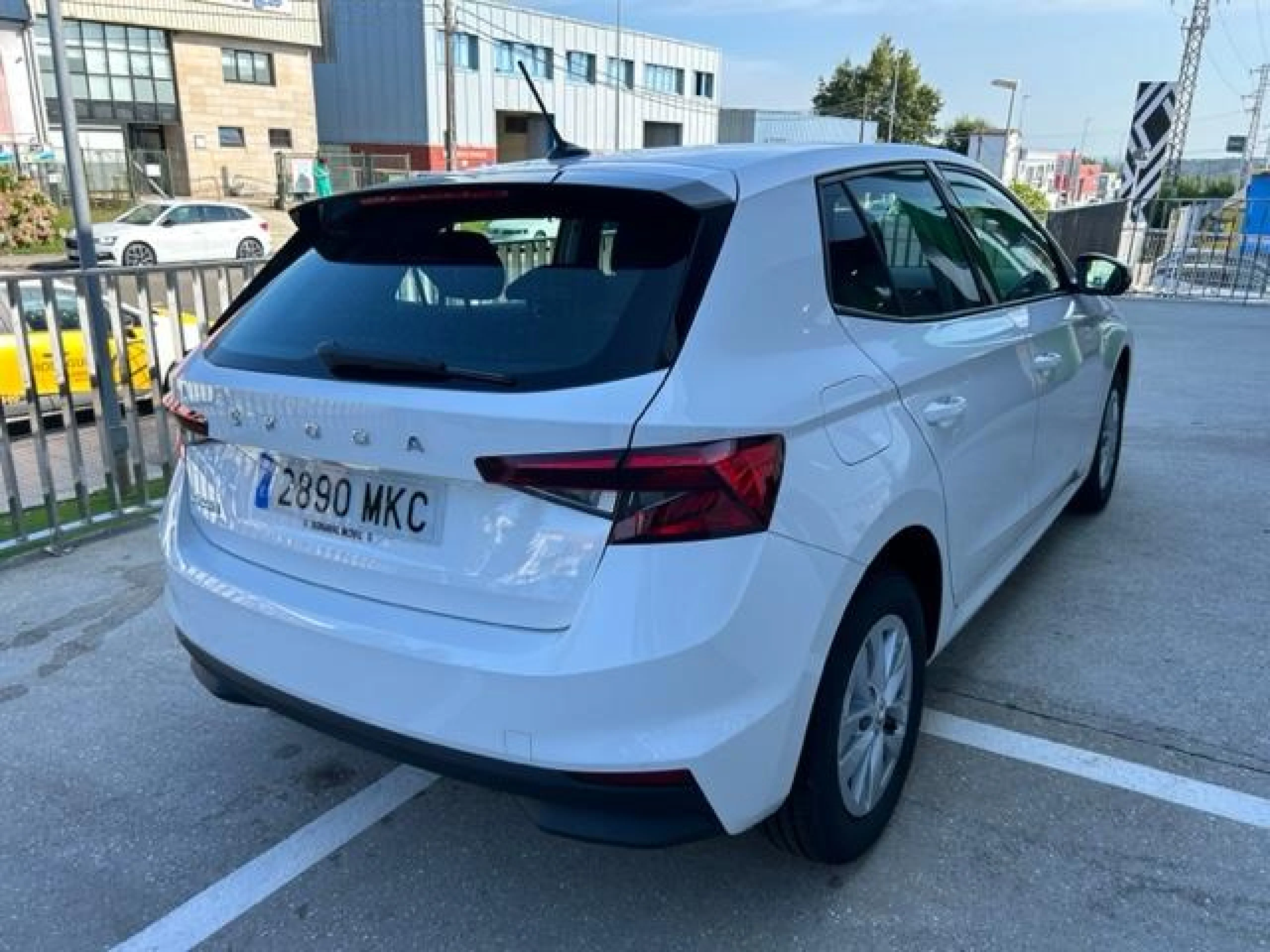 SKODA FABIA 1.0 MPI 59KW (80CV) ACTIVE - Foto 3