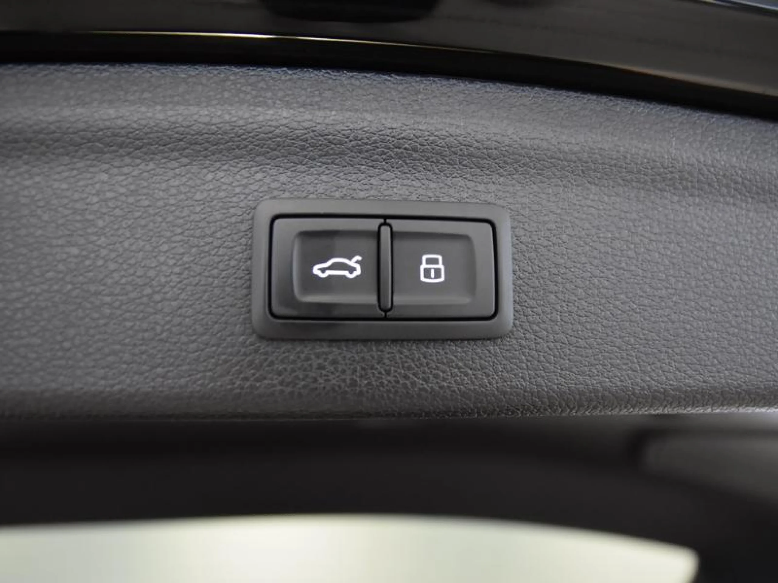 AUDI Q3 BLACK LINE 35 TDI 110KW (150CV) S TRONIC - Foto 10