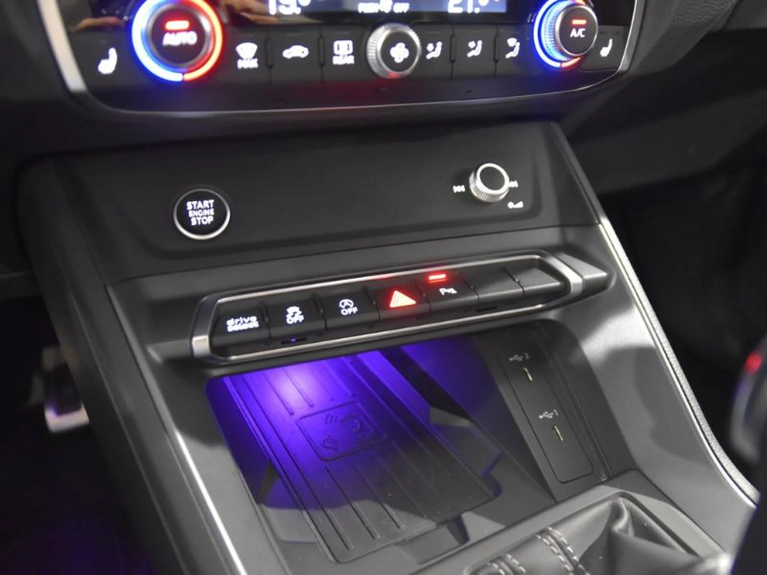 AUDI Q3 BLACK LINE 35 TDI 110KW (150CV) S TRONIC - Foto 12