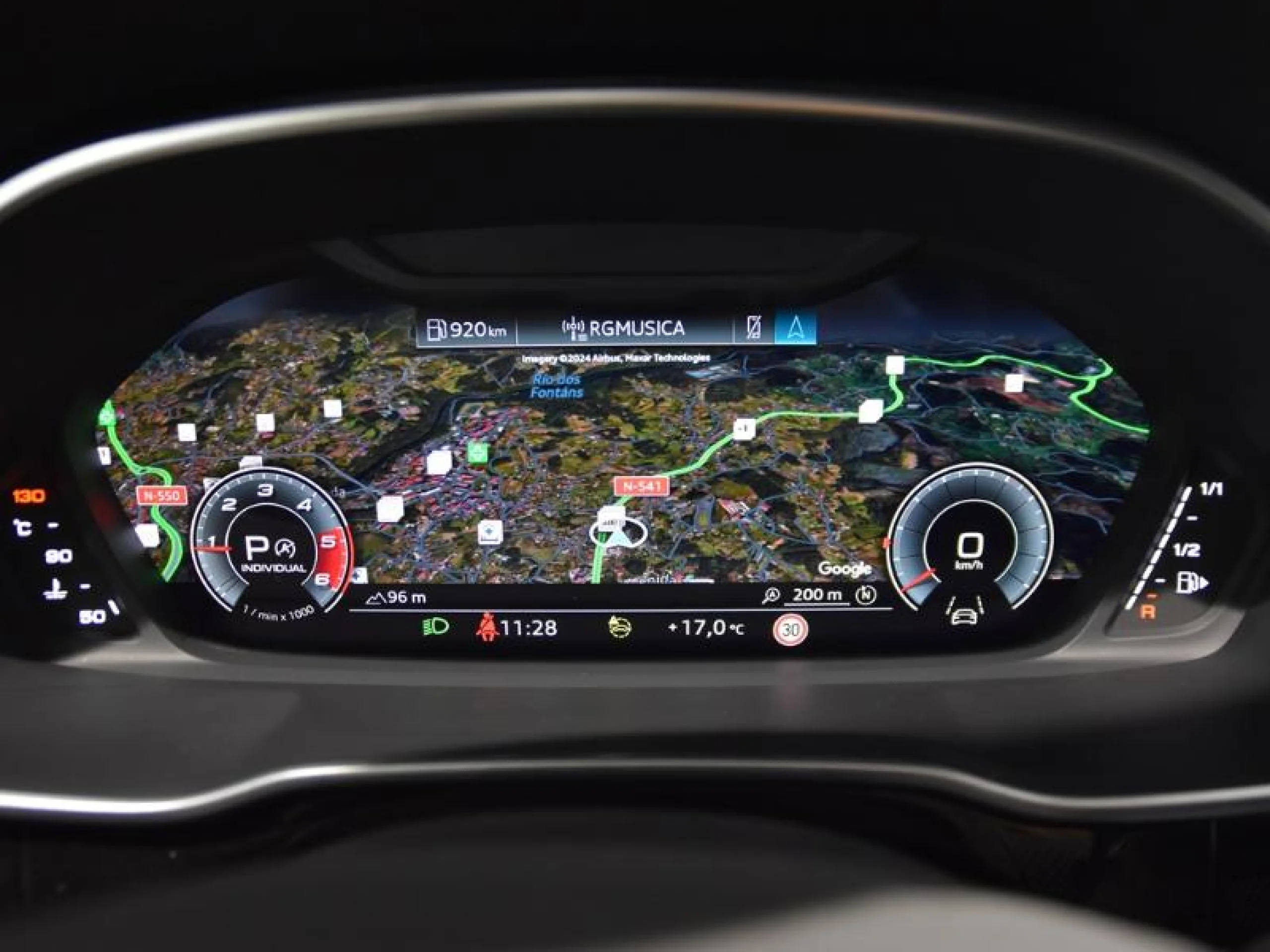 AUDI Q3 BLACK LINE 35 TDI 110KW (150CV) S TRONIC - Foto 17