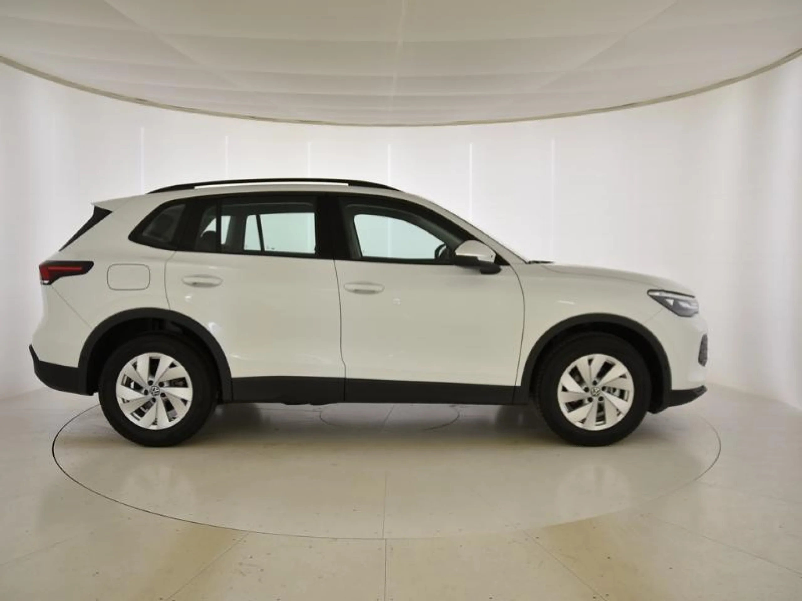VOLKSWAGEN TIGUAN TIGUAN TIGUAN CLASSIC  1.5 ETSI 96 KW (130 CV)  AUTOMÁTICO DSG 7 VEL. - Foto 3