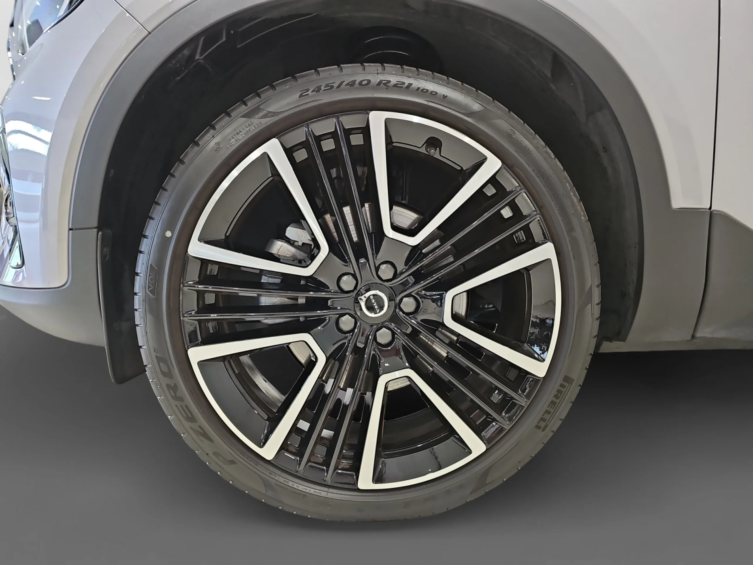 VOLVO XC40 2.0 B3 G PLUS DARK AUTO - Foto 9