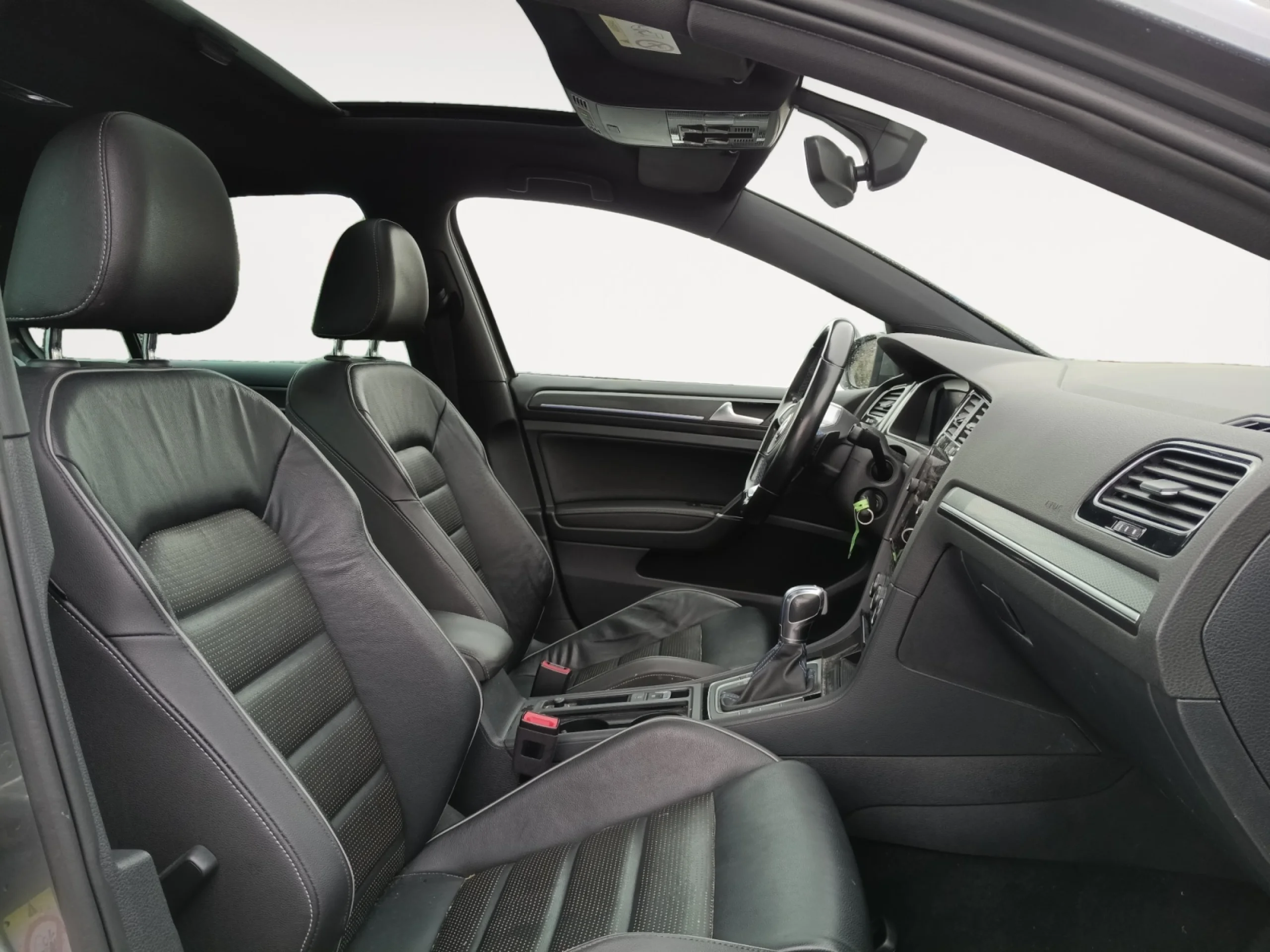 VOLKSWAGEN GOLF GTE 1.4 TSI E POWER 150KW (204CV) DSG - Foto 5