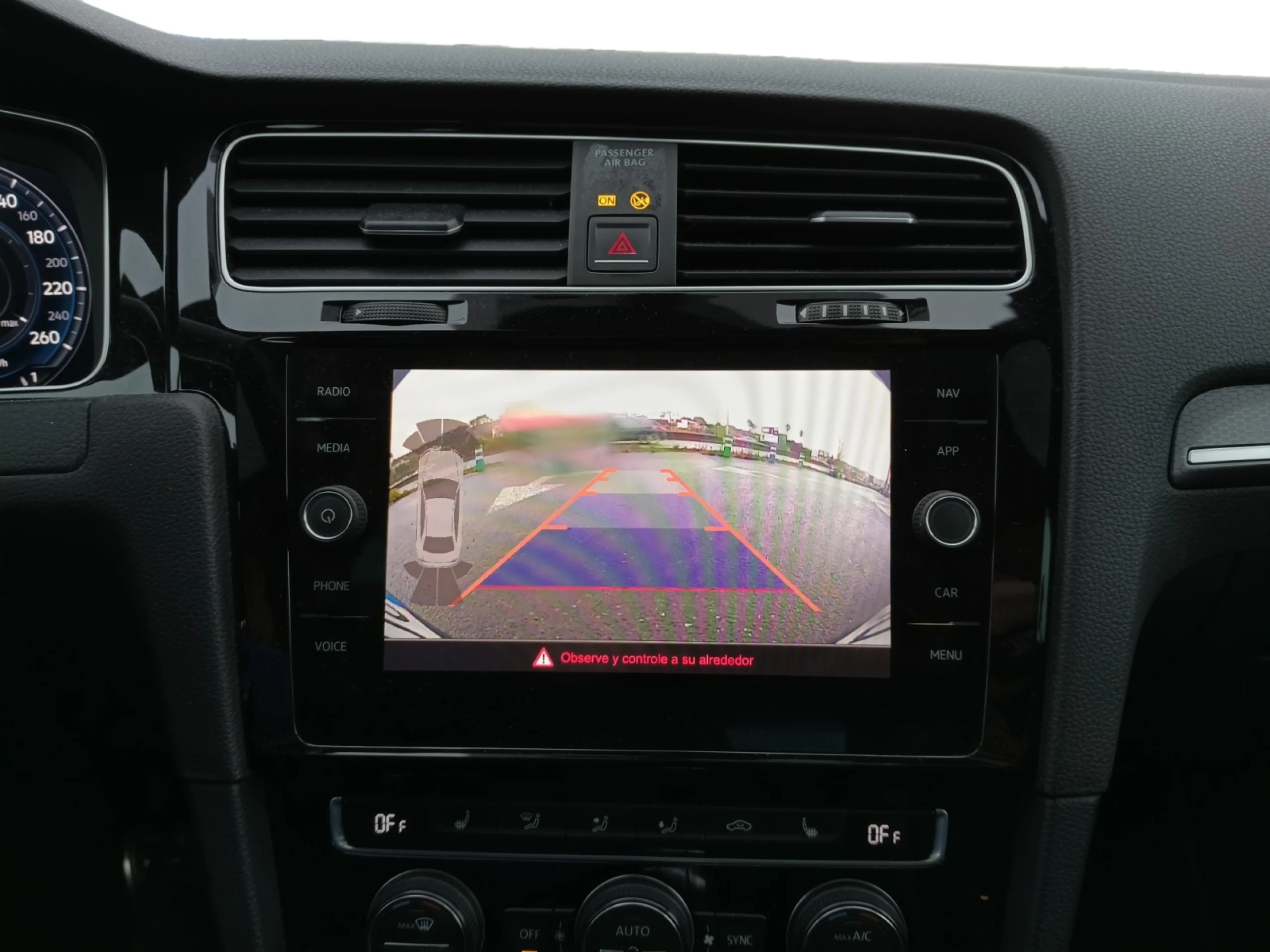 VOLKSWAGEN GOLF GTE 1.4 TSI E POWER 150KW (204CV) DSG - Foto 9