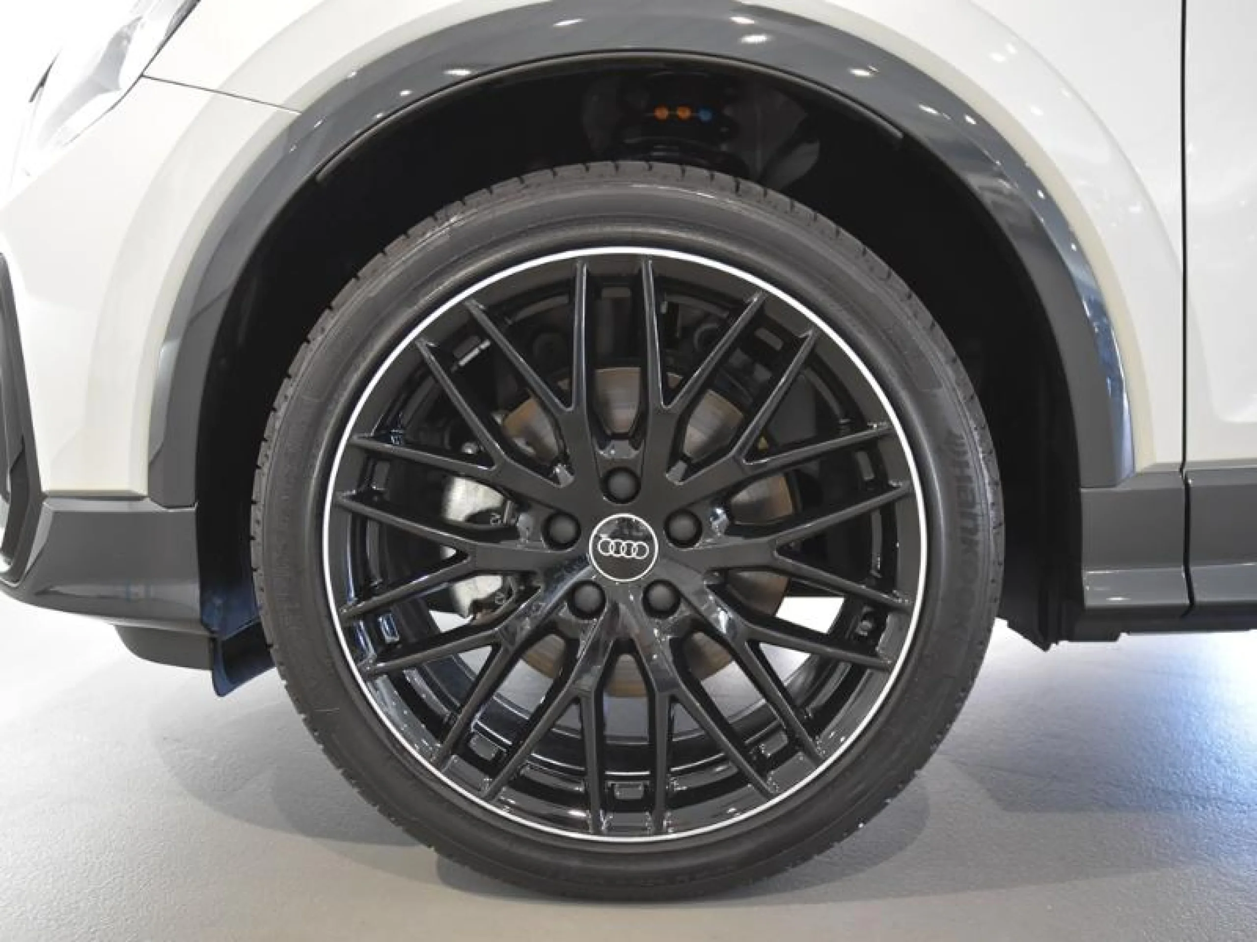 AUDI Q2 ADRENALIN BLACK E 35 TFSI 110KW S TRONIC - Foto 8