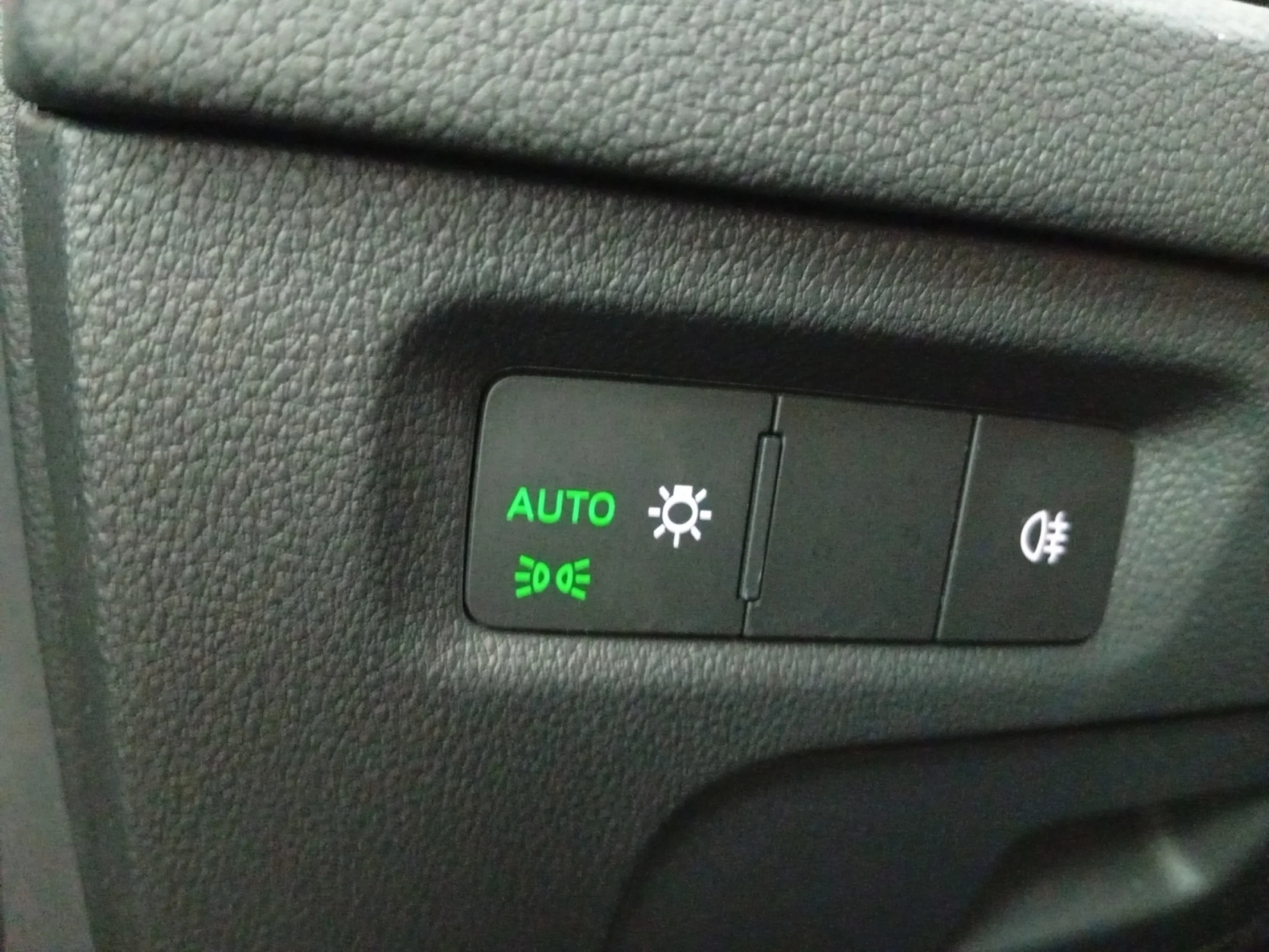 SKODA OCTAVIA COMBI 2.0 TDI 85KW MAN AMBITION PLUS - Foto 12